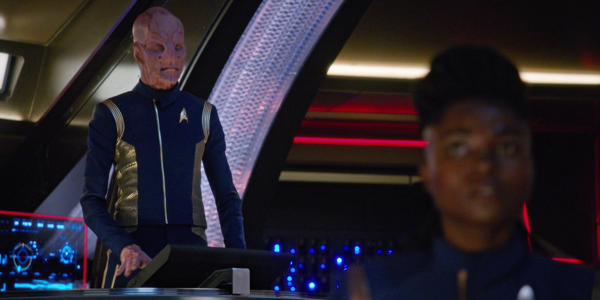 extant_StarTrekDiscovery_1x07-MagicToMakeTheSanestManGoMad_1072.jpg