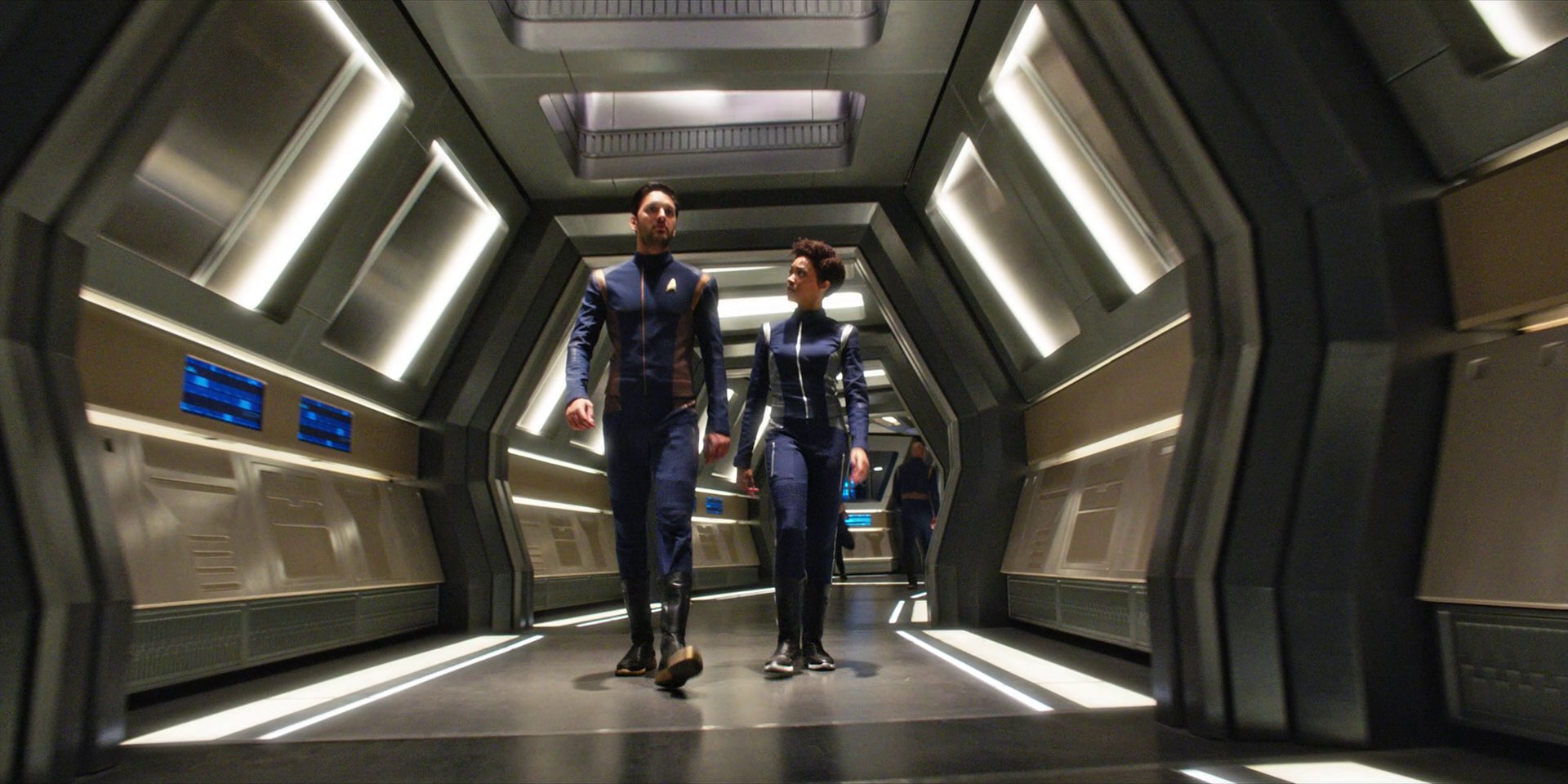 extant_StarTrekDiscovery_1x07-MagicToMakeTheSanestManGoMad_1255.jpg