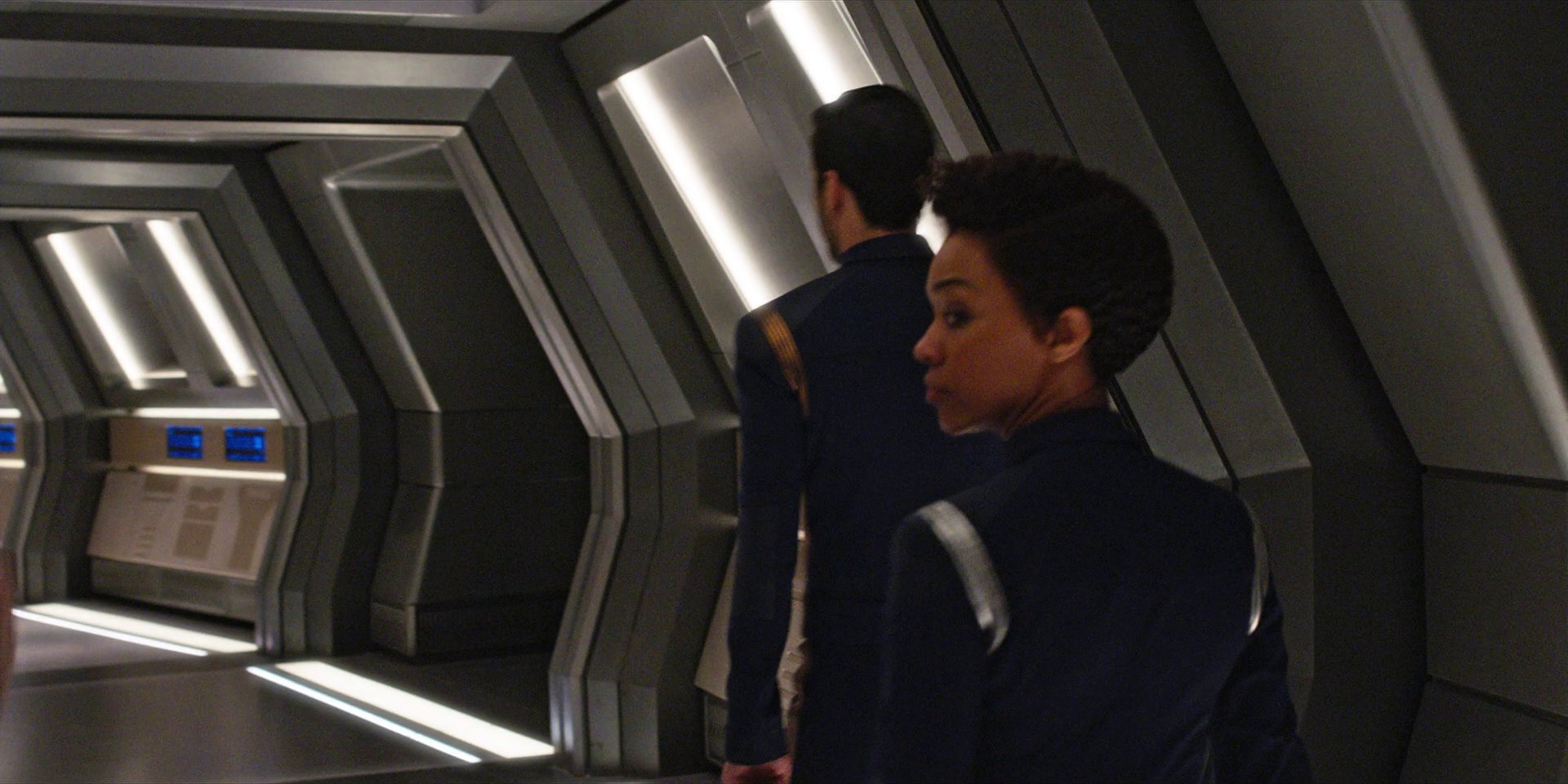 extant_StarTrekDiscovery_1x07-MagicToMakeTheSanestManGoMad_1266.jpg