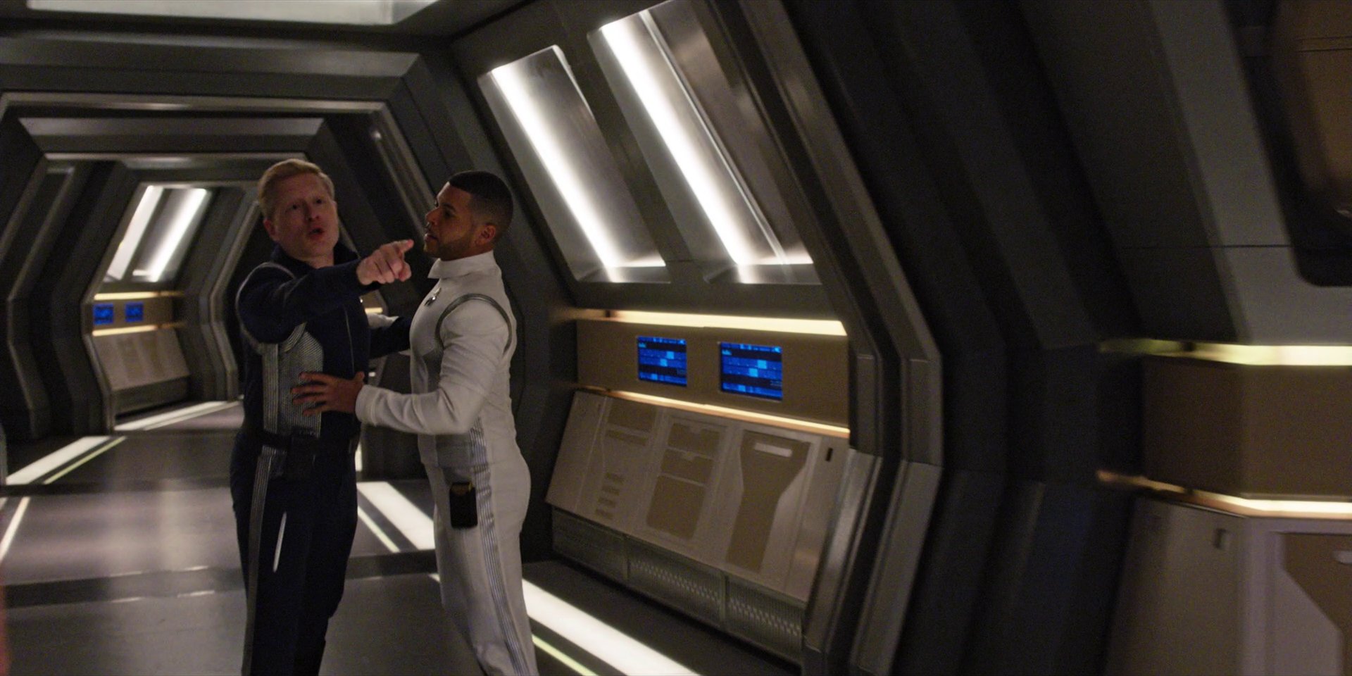extant_StarTrekDiscovery_1x07-MagicToMakeTheSanestManGoMad_1360.jpg