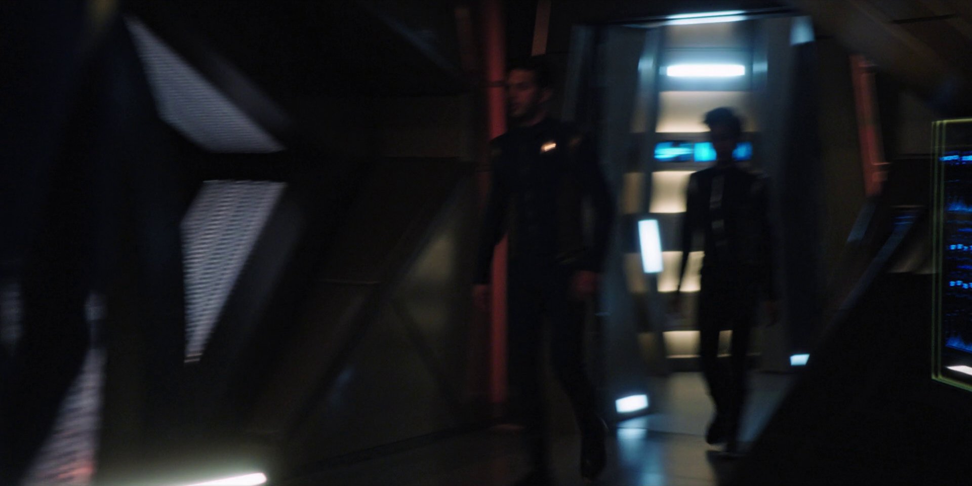 extant_StarTrekDiscovery_1x07-MagicToMakeTheSanestManGoMad_1383.jpg