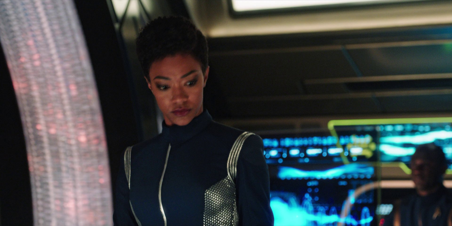 extant_StarTrekDiscovery_1x07-MagicToMakeTheSanestManGoMad_1399.jpg