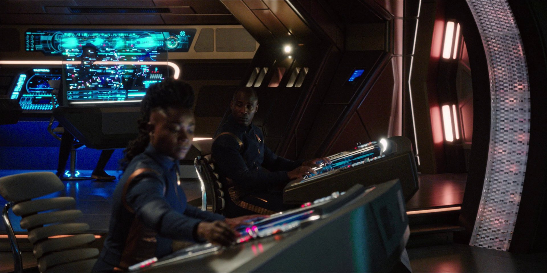 extant_StarTrekDiscovery_1x07-MagicToMakeTheSanestManGoMad_1419.jpg