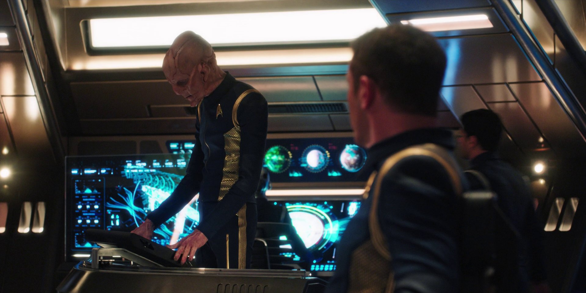 extant_StarTrekDiscovery_1x07-MagicToMakeTheSanestManGoMad_1426.jpg