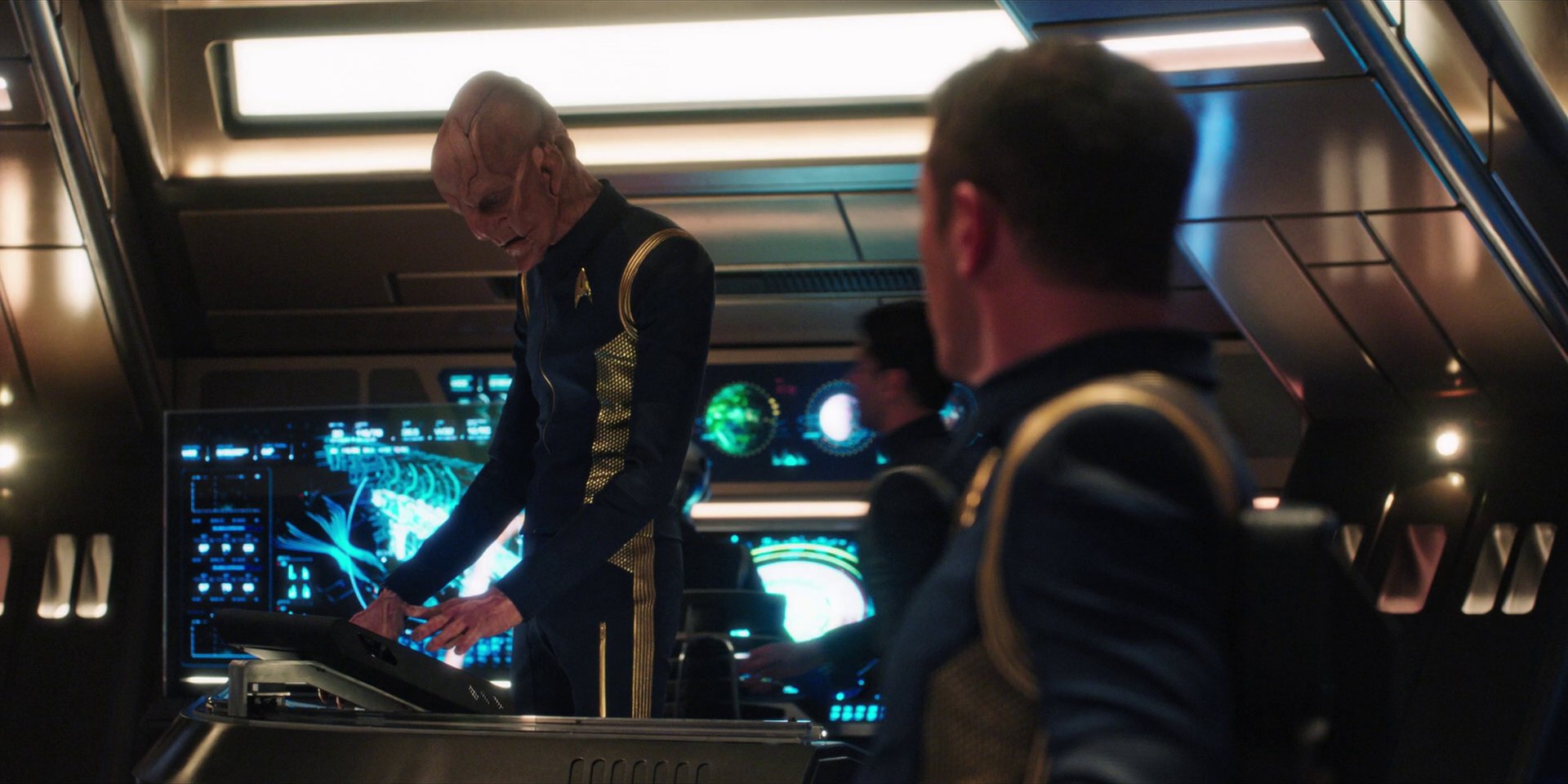 extant_StarTrekDiscovery_1x07-MagicToMakeTheSanestManGoMad_1427.jpg