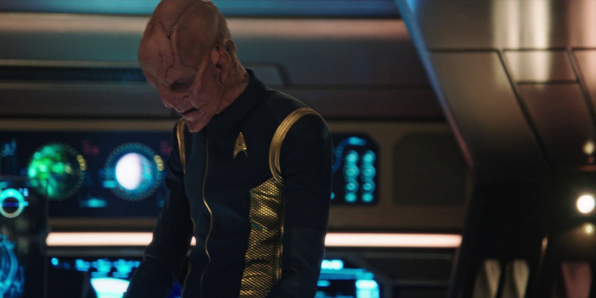 extant_StarTrekDiscovery_1x07-MagicToMakeTheSanestManGoMad_1429.jpg