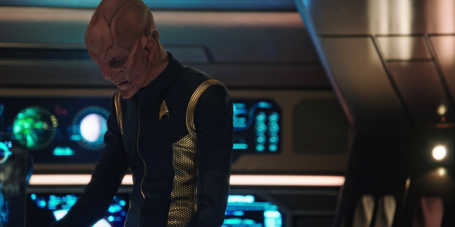 extant_StarTrekDiscovery_1x07-MagicToMakeTheSanestManGoMad_1430.jpg