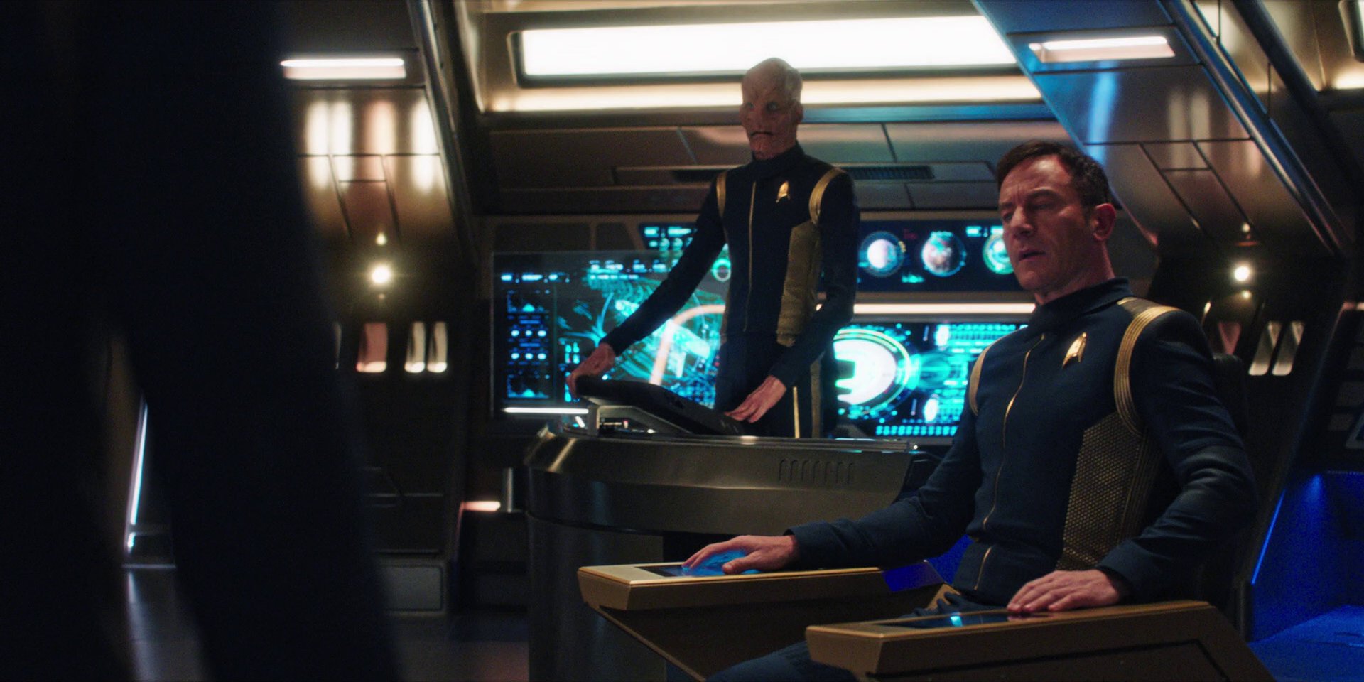 extant_StarTrekDiscovery_1x07-MagicToMakeTheSanestManGoMad_1445.jpg