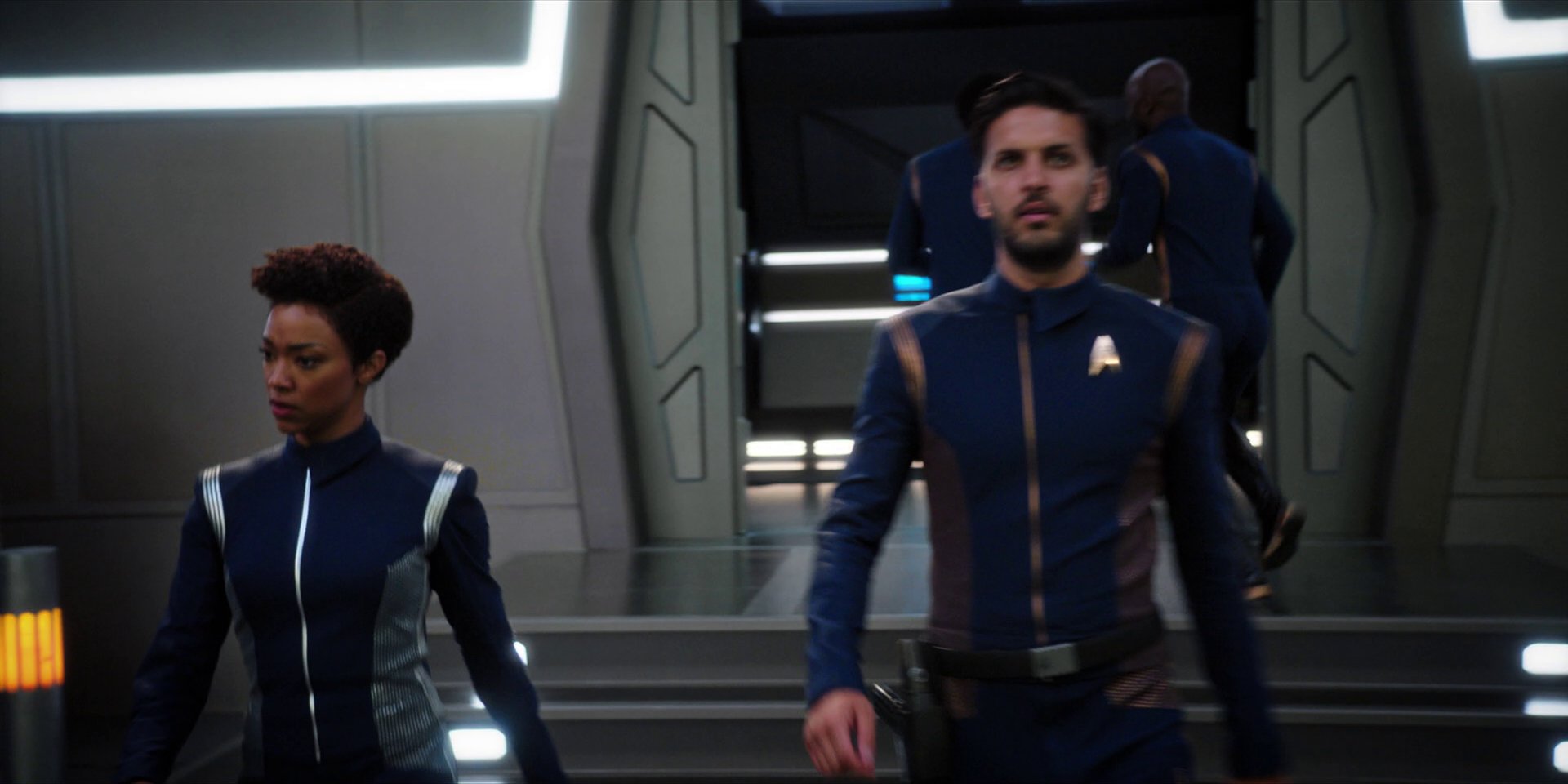 extant_StarTrekDiscovery_1x07-MagicToMakeTheSanestManGoMad_1517.jpg