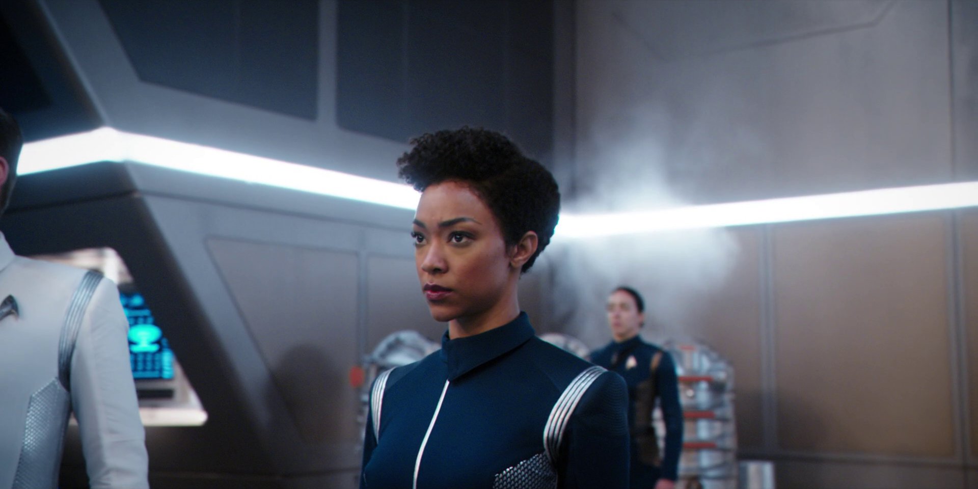 extant_StarTrekDiscovery_1x07-MagicToMakeTheSanestManGoMad_1561.jpg
