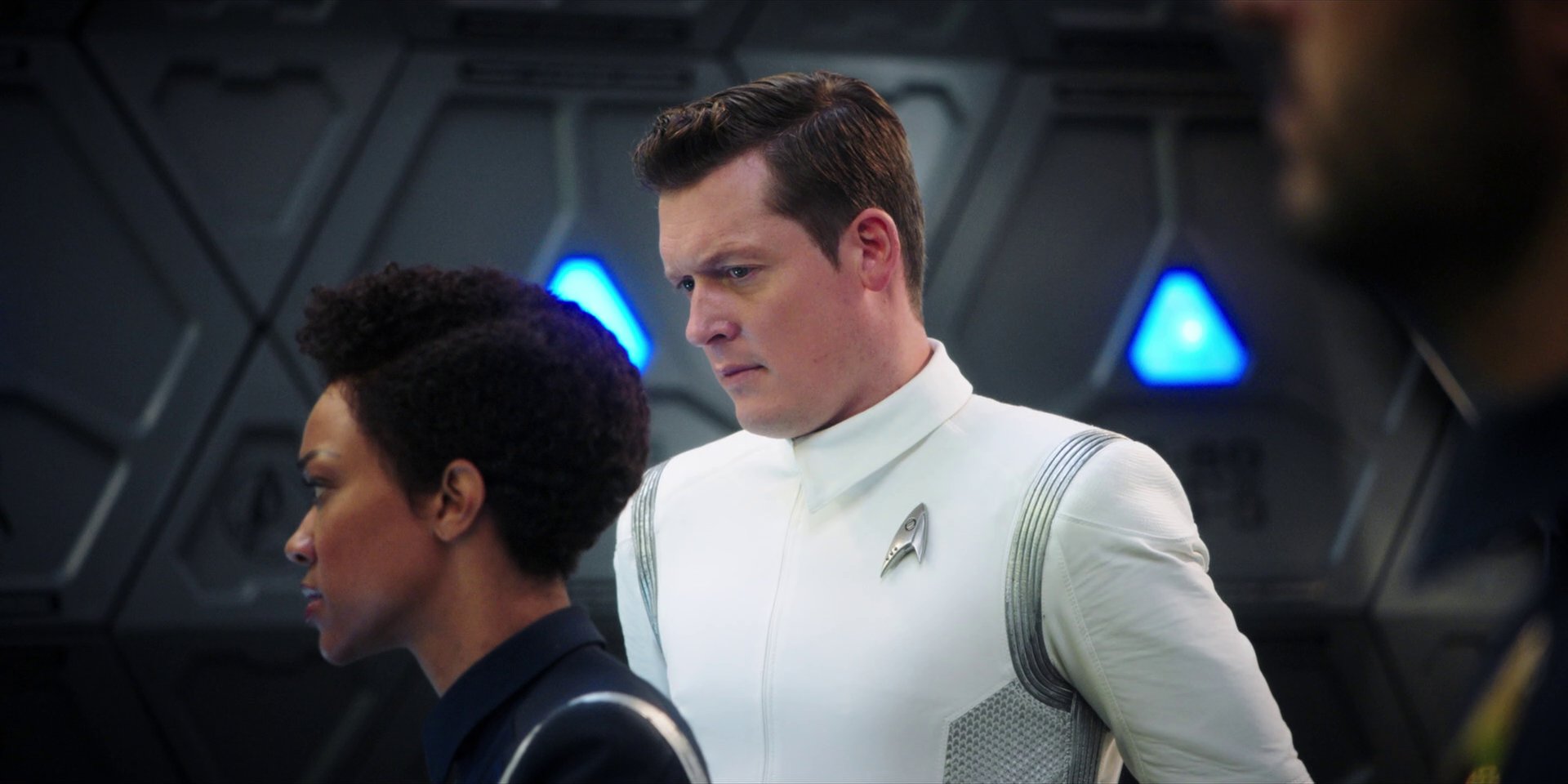 extant_StarTrekDiscovery_1x07-MagicToMakeTheSanestManGoMad_1575.jpg