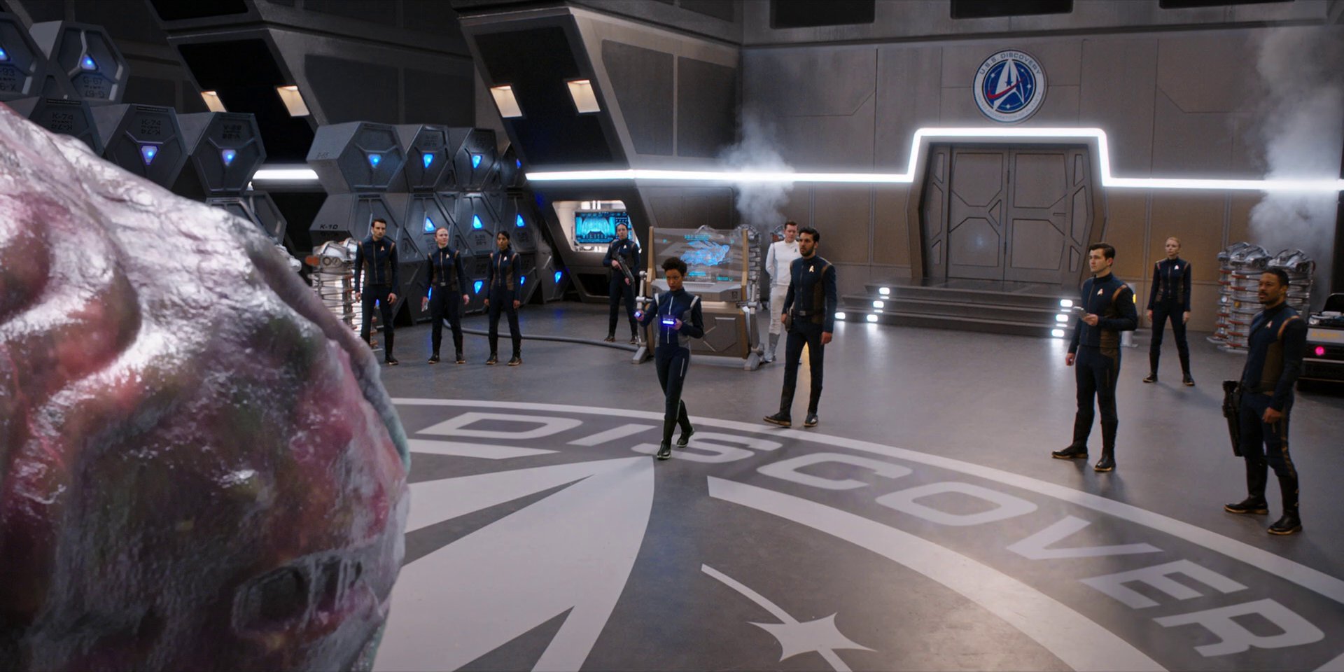 extant_StarTrekDiscovery_1x07-MagicToMakeTheSanestManGoMad_1594.jpg