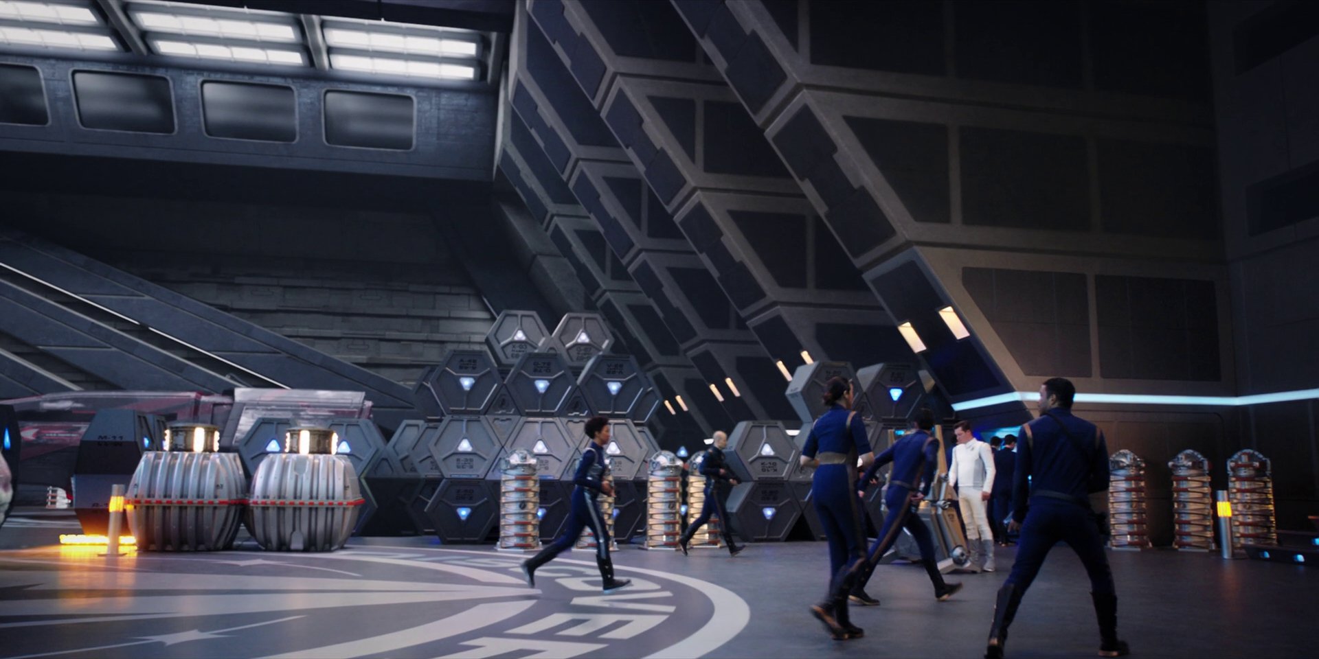 extant_StarTrekDiscovery_1x07-MagicToMakeTheSanestManGoMad_1634.jpg
