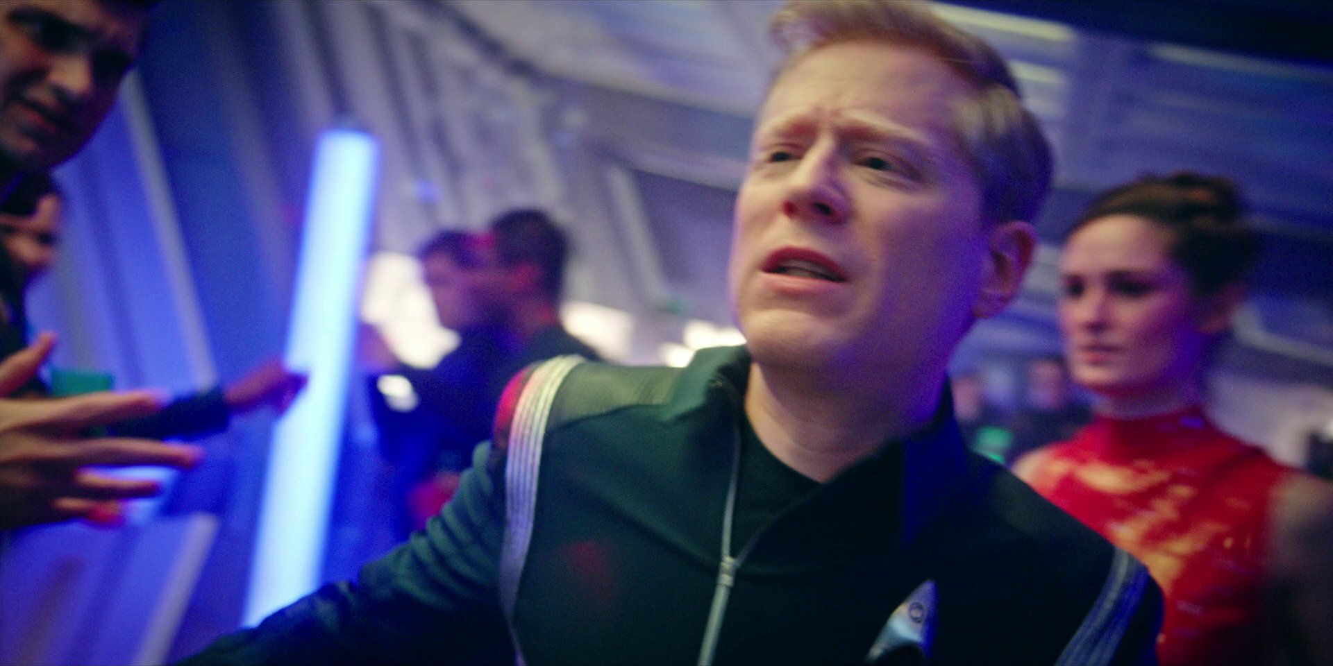 extant_StarTrekDiscovery_1x07-MagicToMakeTheSanestManGoMad_1927.jpg