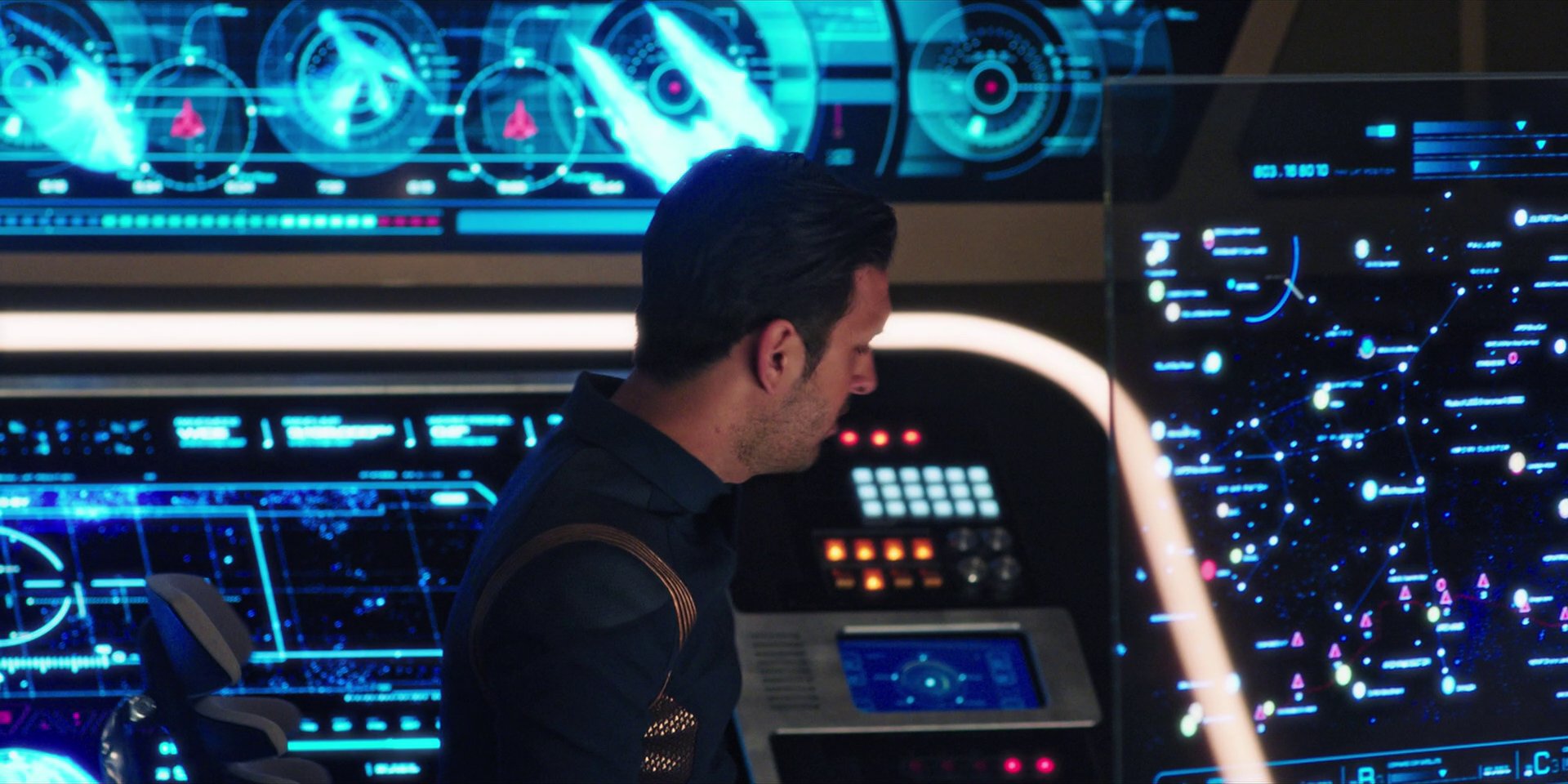 extant_StarTrekDiscovery_1x07-MagicToMakeTheSanestManGoMad_1956.jpg