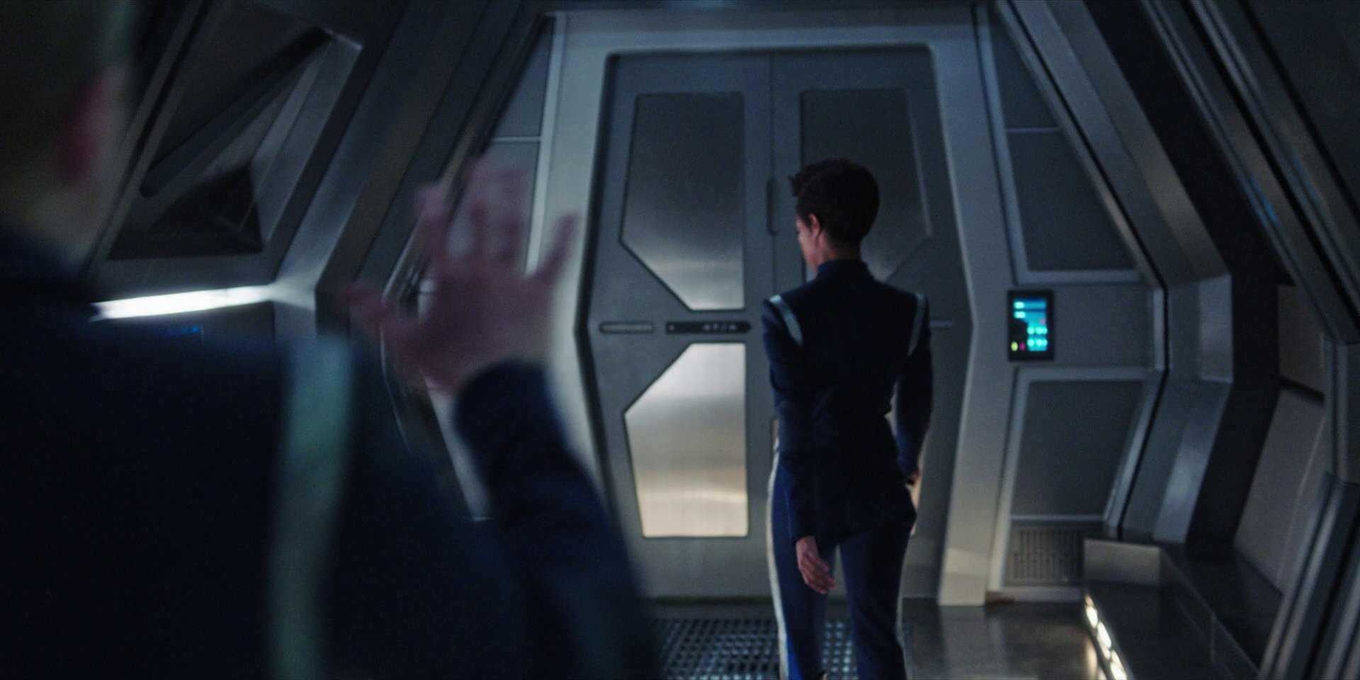 extant_StarTrekDiscovery_1x07-MagicToMakeTheSanestManGoMad_1958.jpg