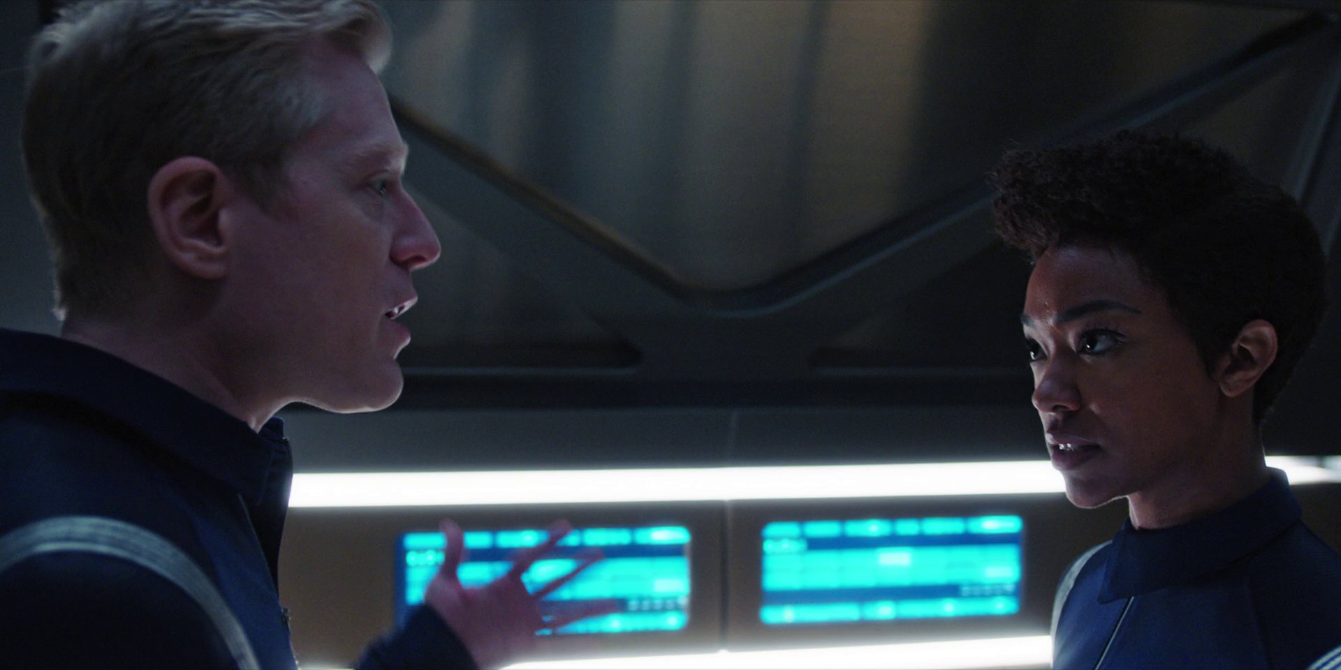 extant_StarTrekDiscovery_1x07-MagicToMakeTheSanestManGoMad_2004.jpg