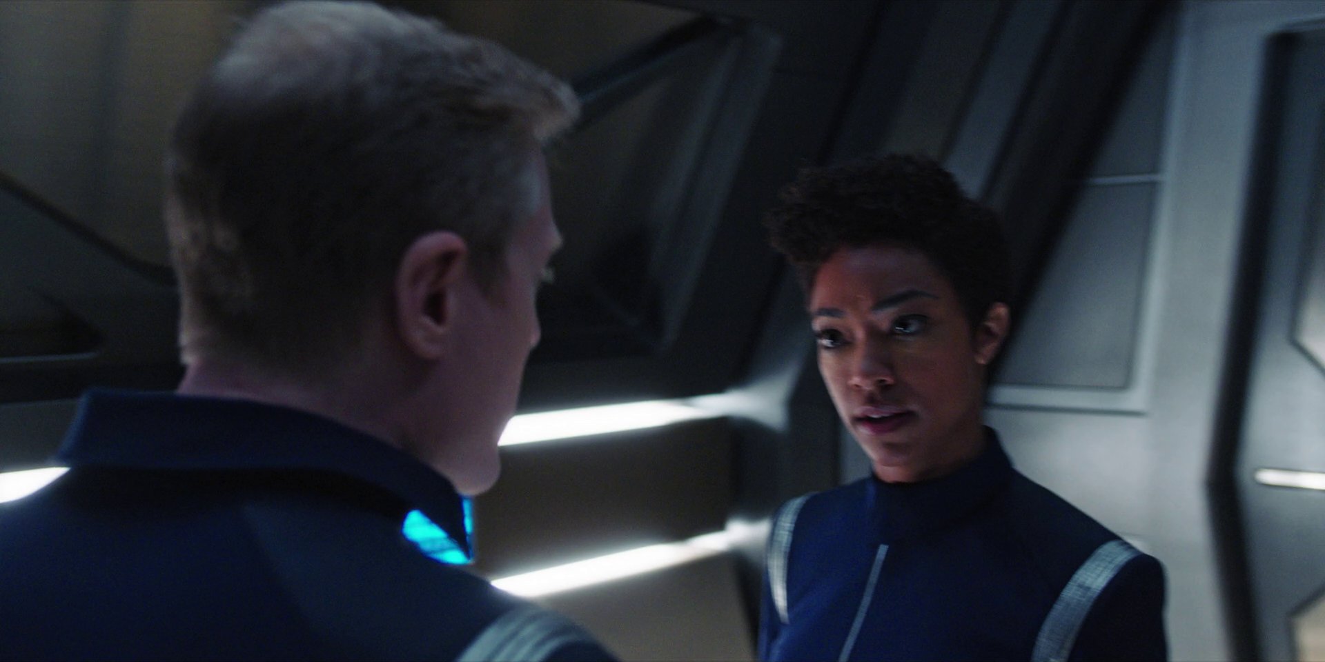 extant_StarTrekDiscovery_1x07-MagicToMakeTheSanestManGoMad_2006.jpg