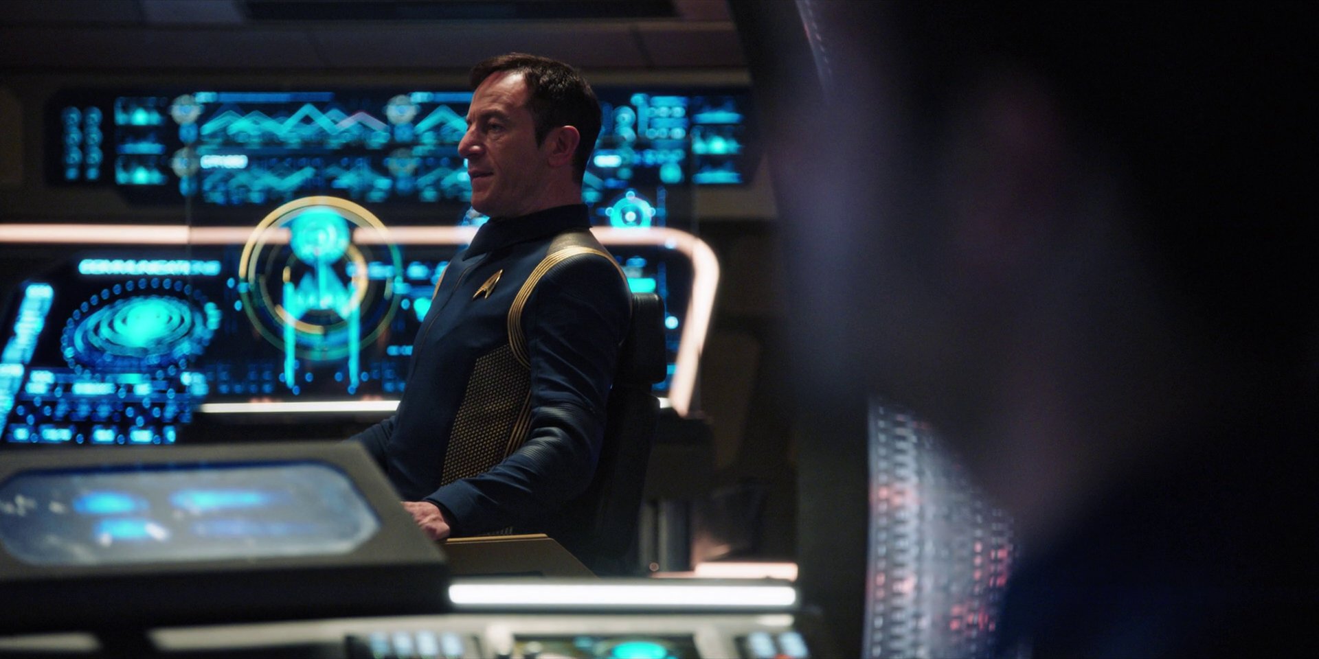 extant_StarTrekDiscovery_1x07-MagicToMakeTheSanestManGoMad_2013.jpg