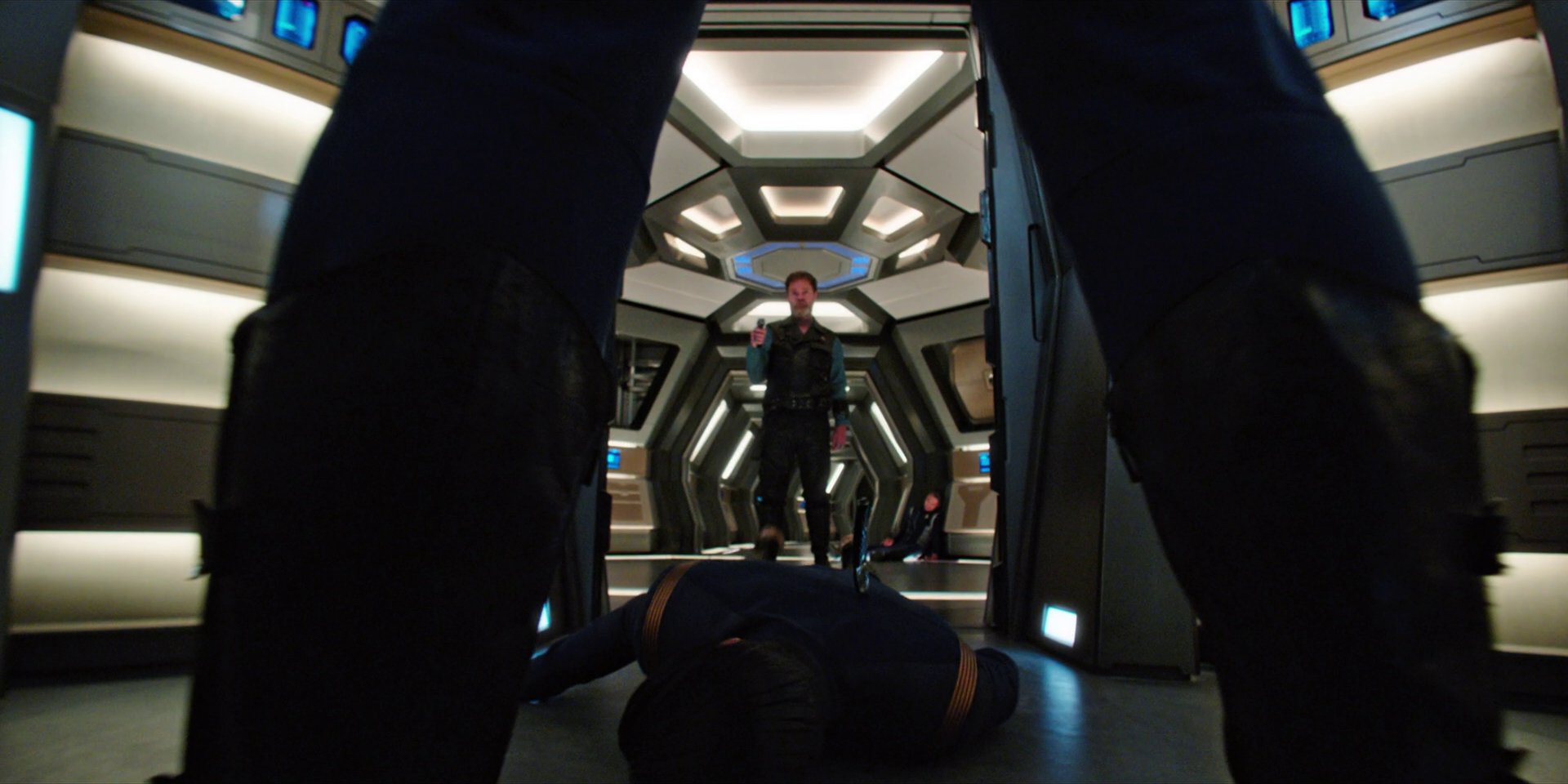 extant_StarTrekDiscovery_1x07-MagicToMakeTheSanestManGoMad_2059.jpg