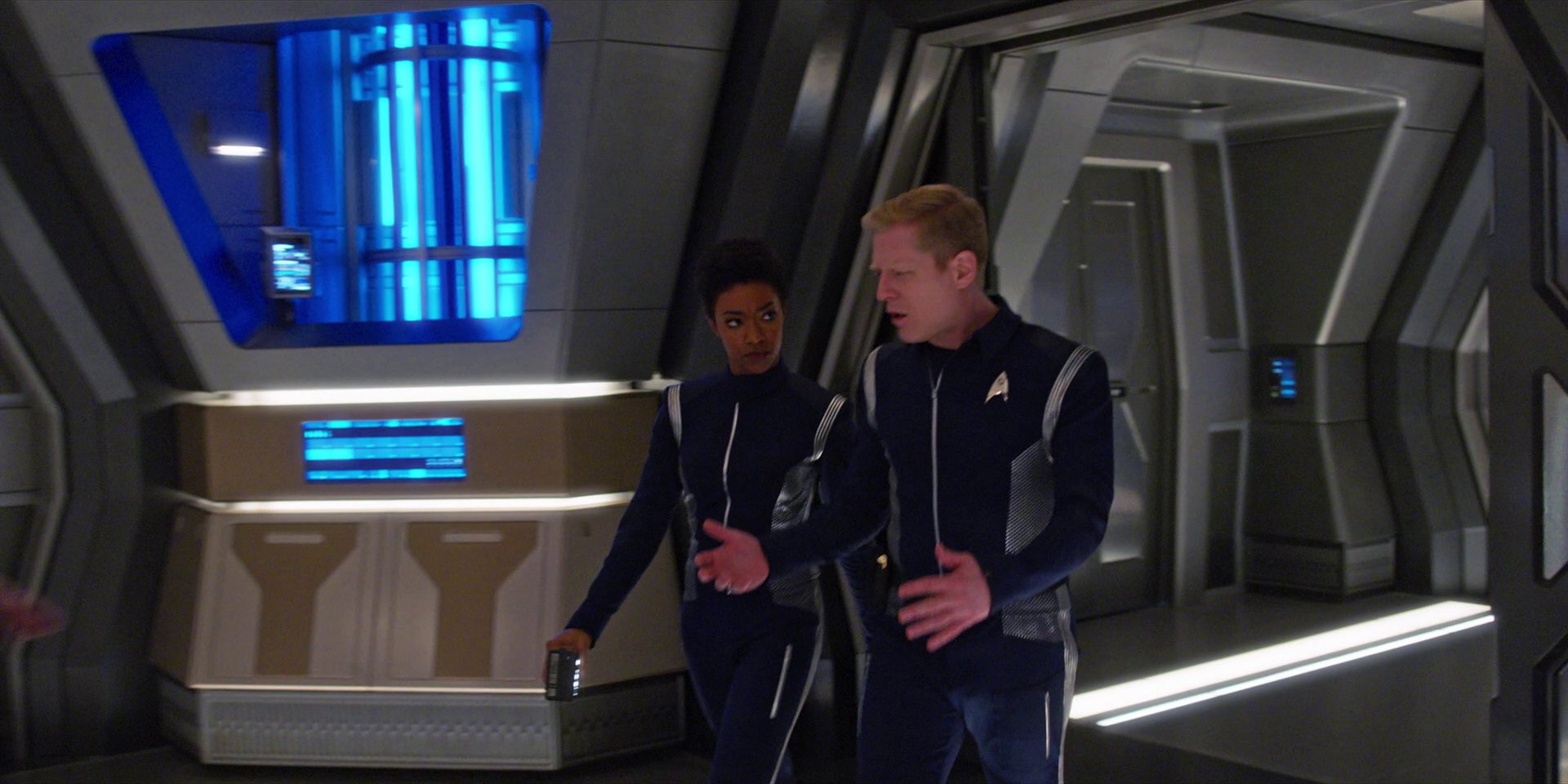 extant_StarTrekDiscovery_1x07-MagicToMakeTheSanestManGoMad_2158.jpg