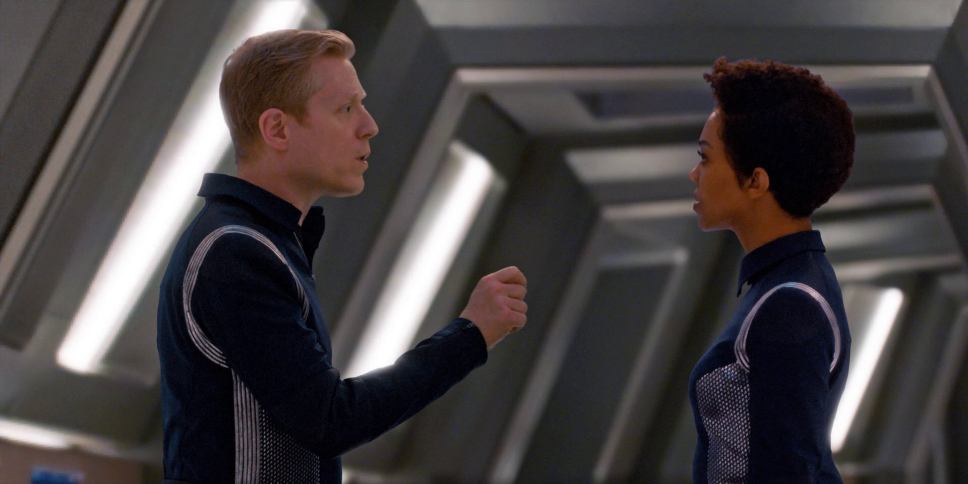 extant_StarTrekDiscovery_1x07-MagicToMakeTheSanestManGoMad_2257.jpg