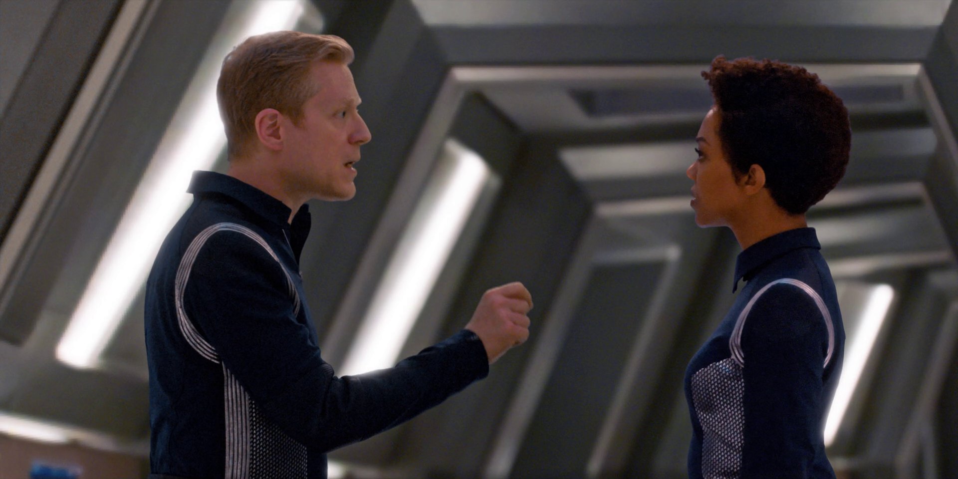 extant_StarTrekDiscovery_1x07-MagicToMakeTheSanestManGoMad_2258.jpg