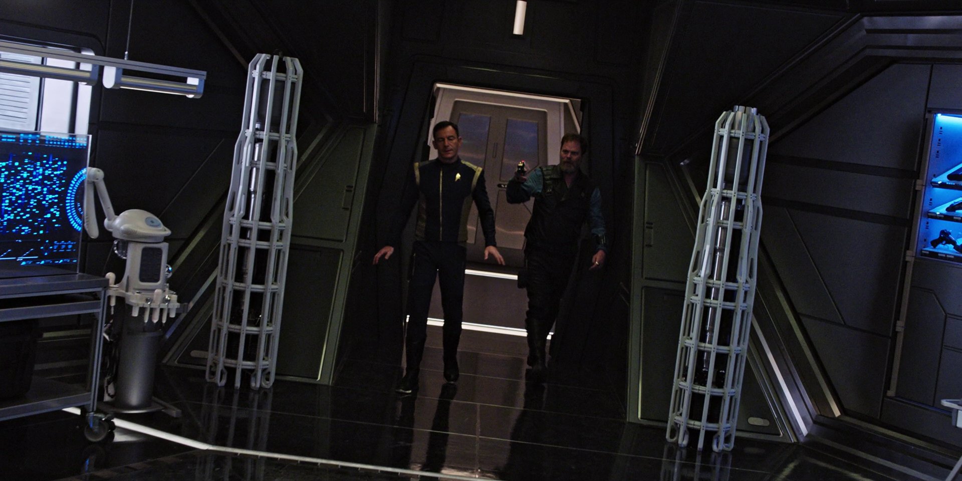 extant_StarTrekDiscovery_1x07-MagicToMakeTheSanestManGoMad_2342.jpg