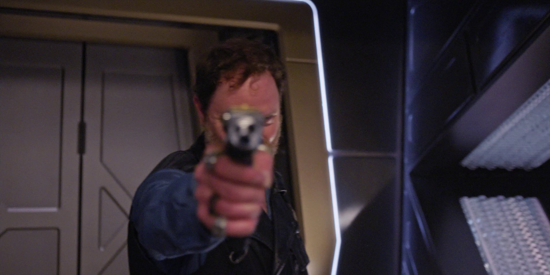 extant_StarTrekDiscovery_1x07-MagicToMakeTheSanestManGoMad_2417.jpg
