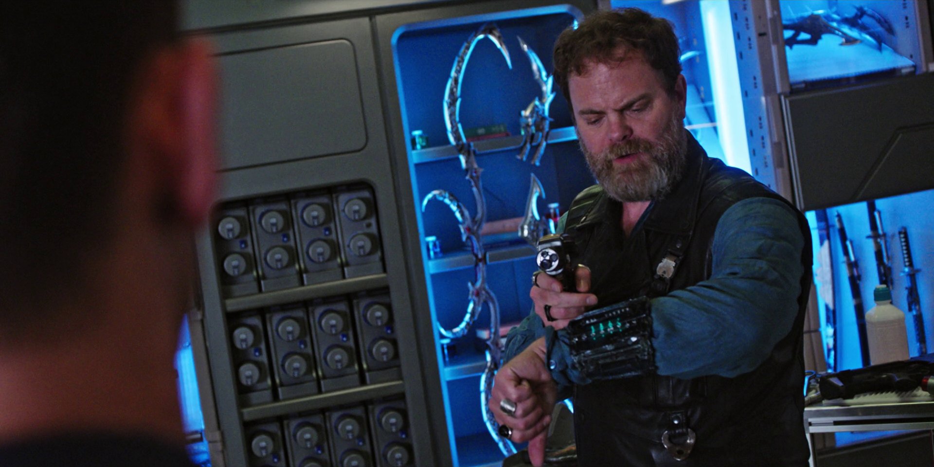 extant_StarTrekDiscovery_1x07-MagicToMakeTheSanestManGoMad_2474.jpg