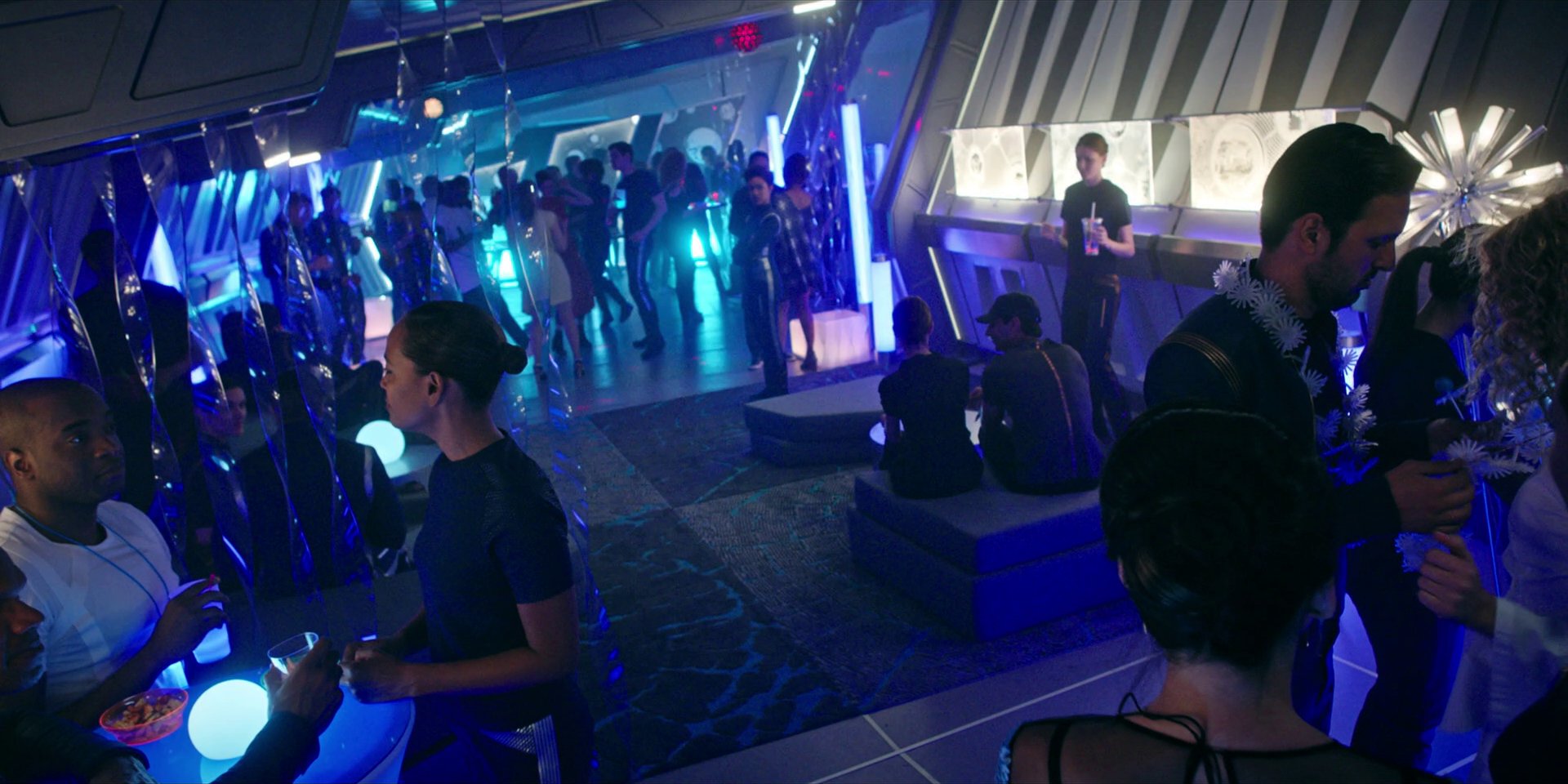 extant_StarTrekDiscovery_1x07-MagicToMakeTheSanestManGoMad_2501.jpg