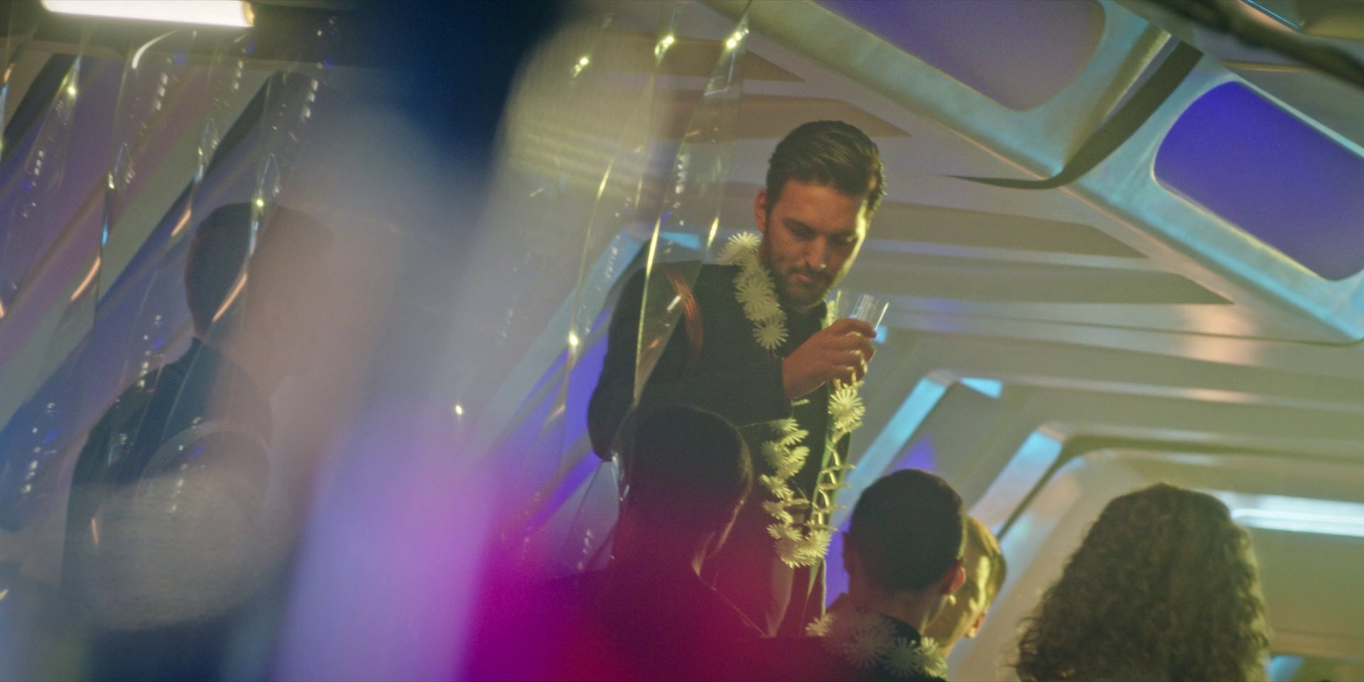 extant_StarTrekDiscovery_1x07-MagicToMakeTheSanestManGoMad_2568.jpg