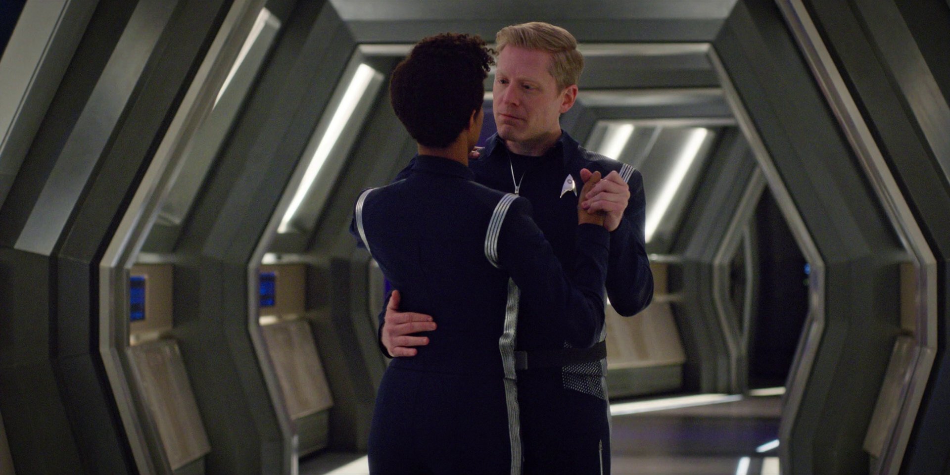 extant_StarTrekDiscovery_1x07-MagicToMakeTheSanestManGoMad_2747.jpg