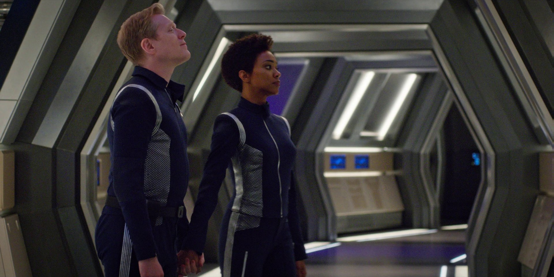extant_StarTrekDiscovery_1x07-MagicToMakeTheSanestManGoMad_2878.jpg