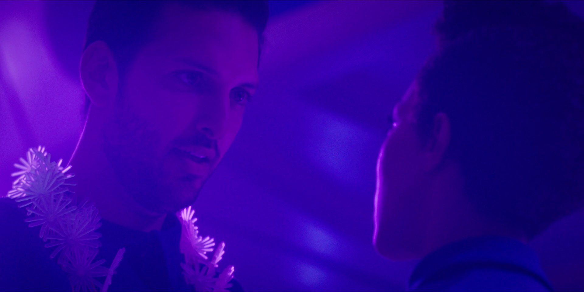 extant_StarTrekDiscovery_1x07-MagicToMakeTheSanestManGoMad_2914.jpg
