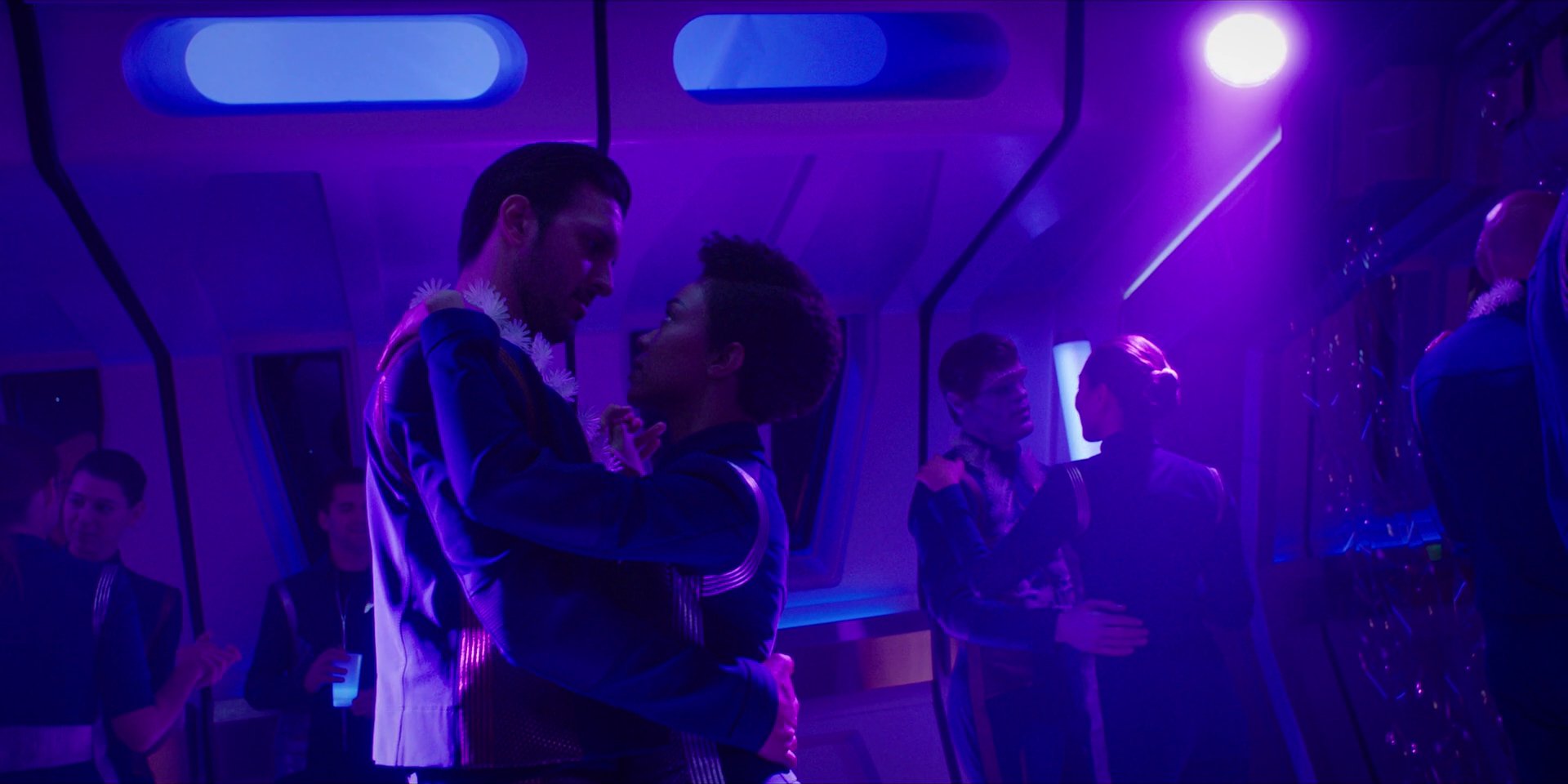 extant_StarTrekDiscovery_1x07-MagicToMakeTheSanestManGoMad_2941.jpg
