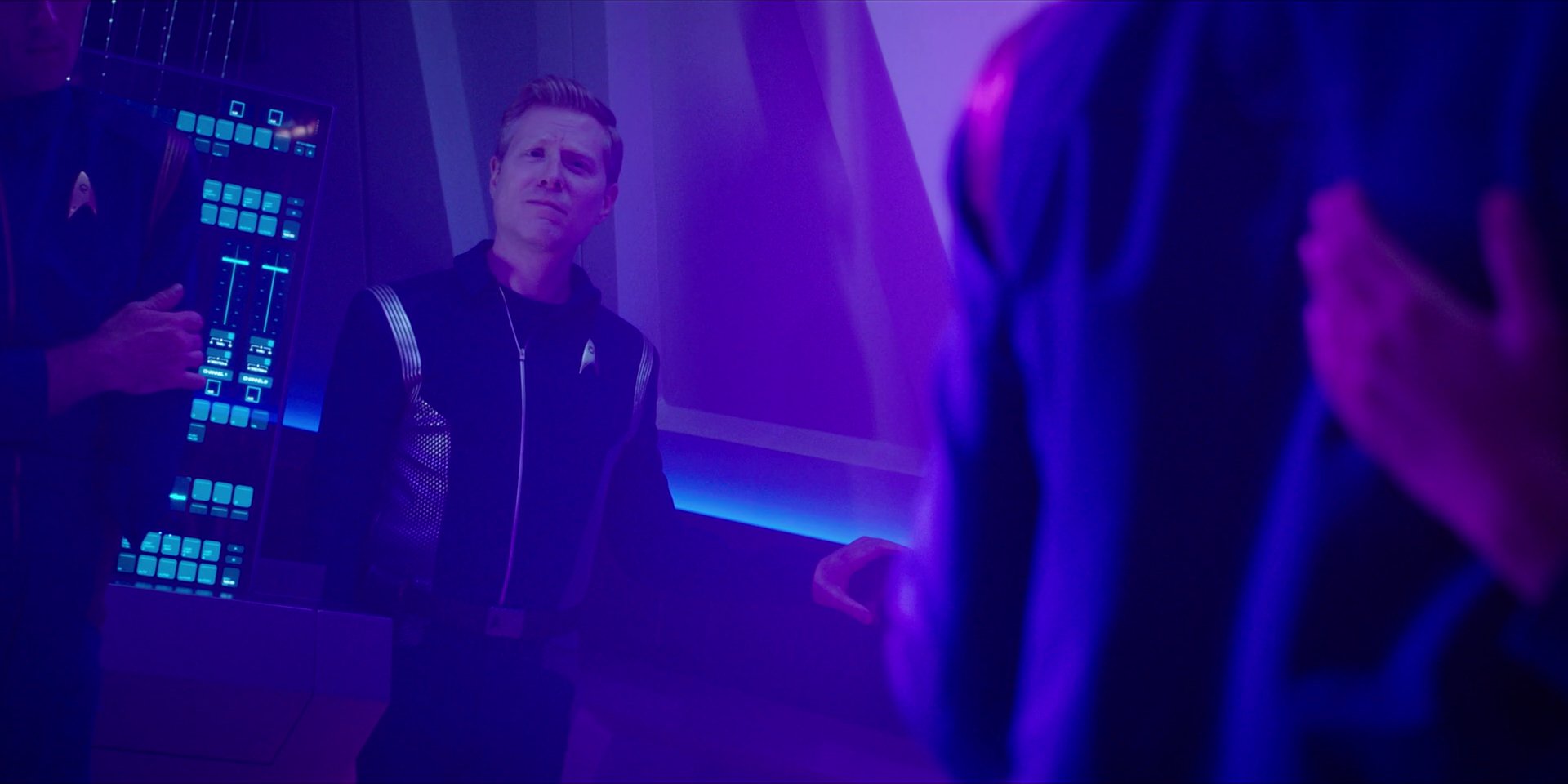extant_StarTrekDiscovery_1x07-MagicToMakeTheSanestManGoMad_3039.jpg