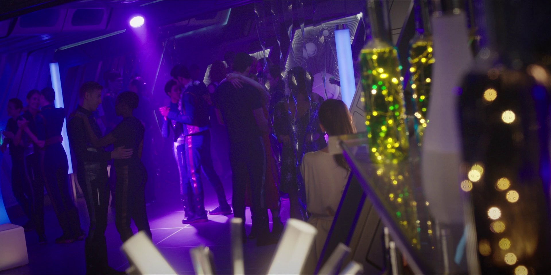 extant_StarTrekDiscovery_1x07-MagicToMakeTheSanestManGoMad_3042.jpg