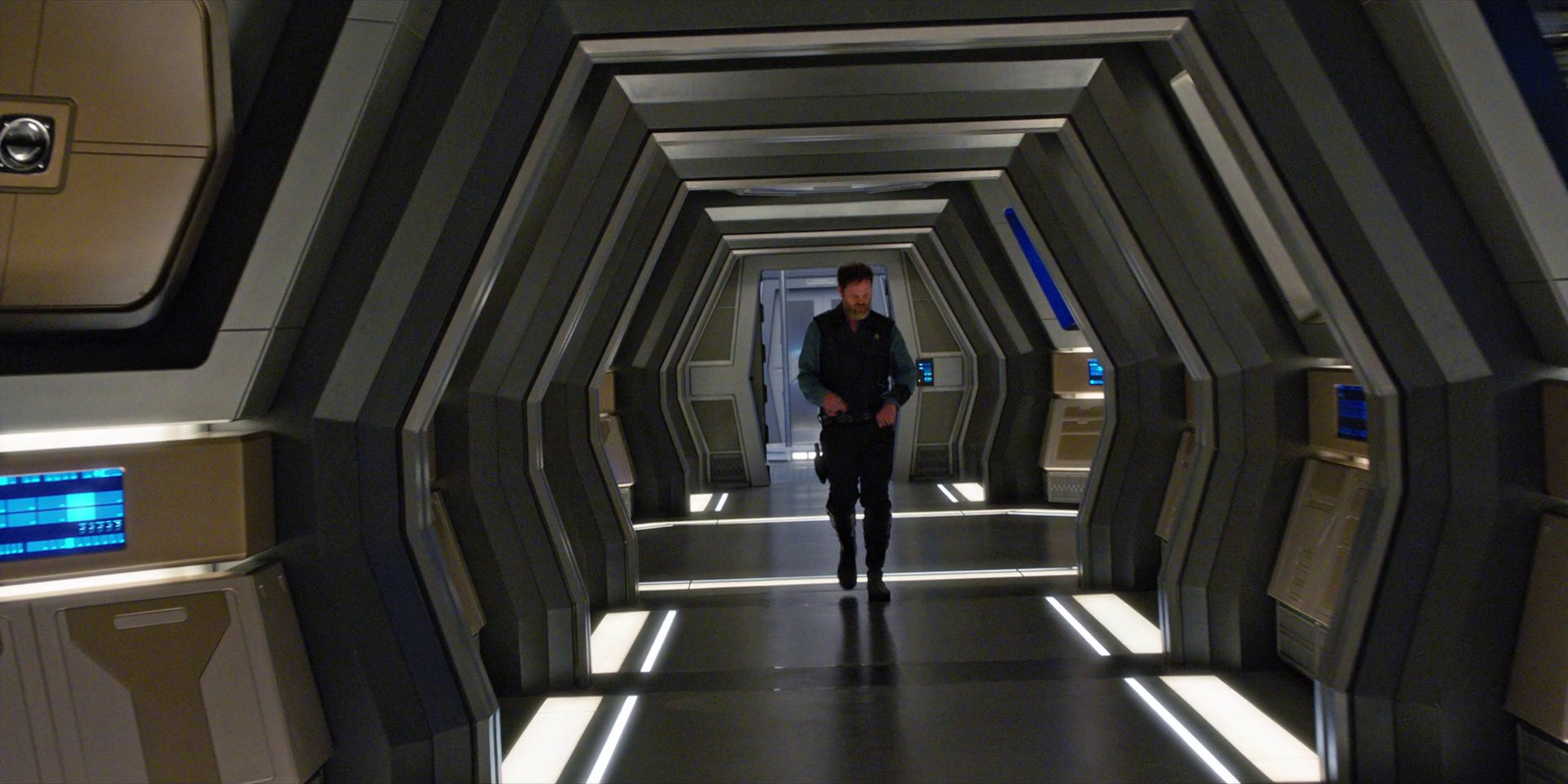 extant_StarTrekDiscovery_1x07-MagicToMakeTheSanestManGoMad_3194.jpg