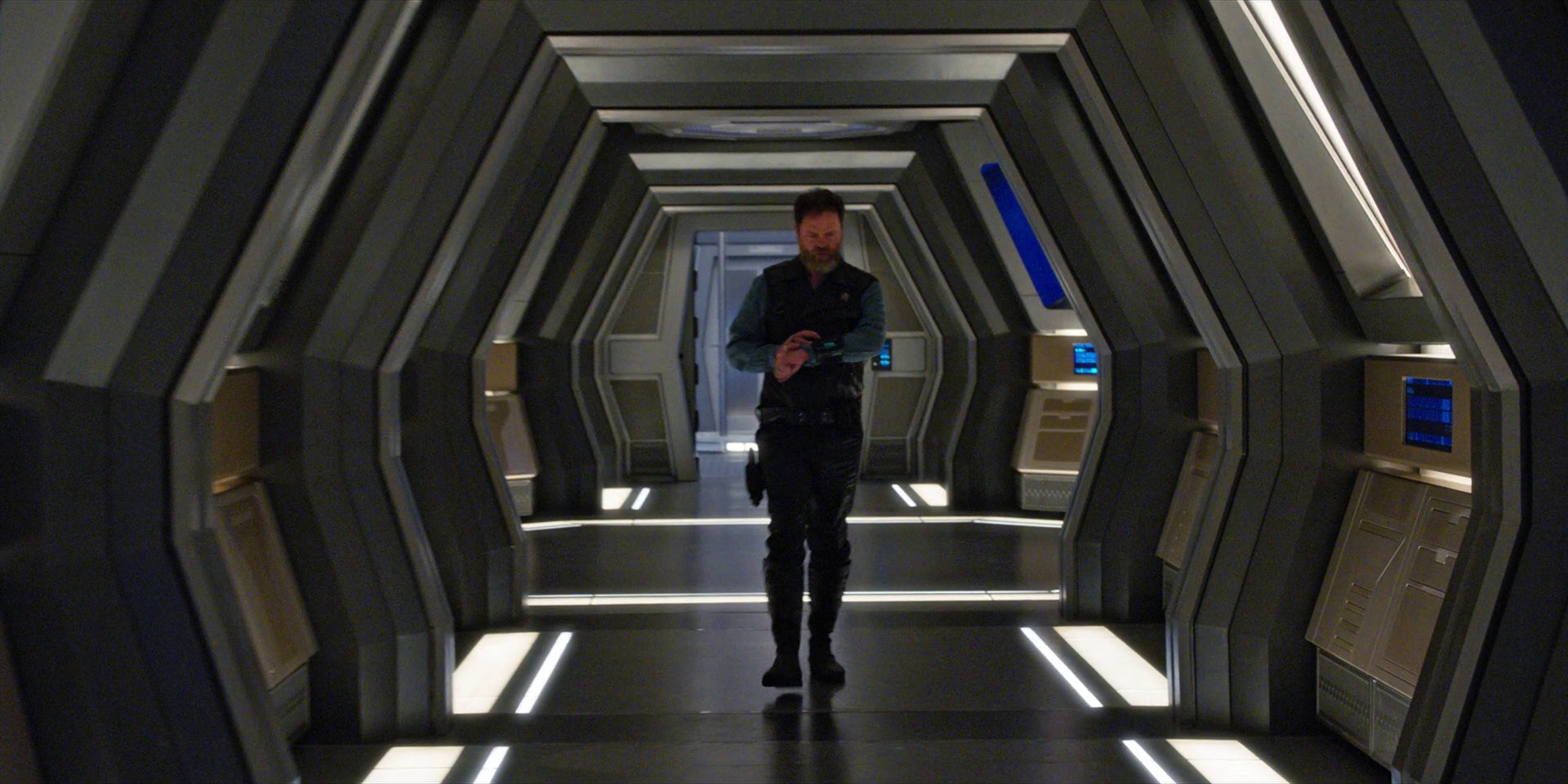extant_StarTrekDiscovery_1x07-MagicToMakeTheSanestManGoMad_3196.jpg