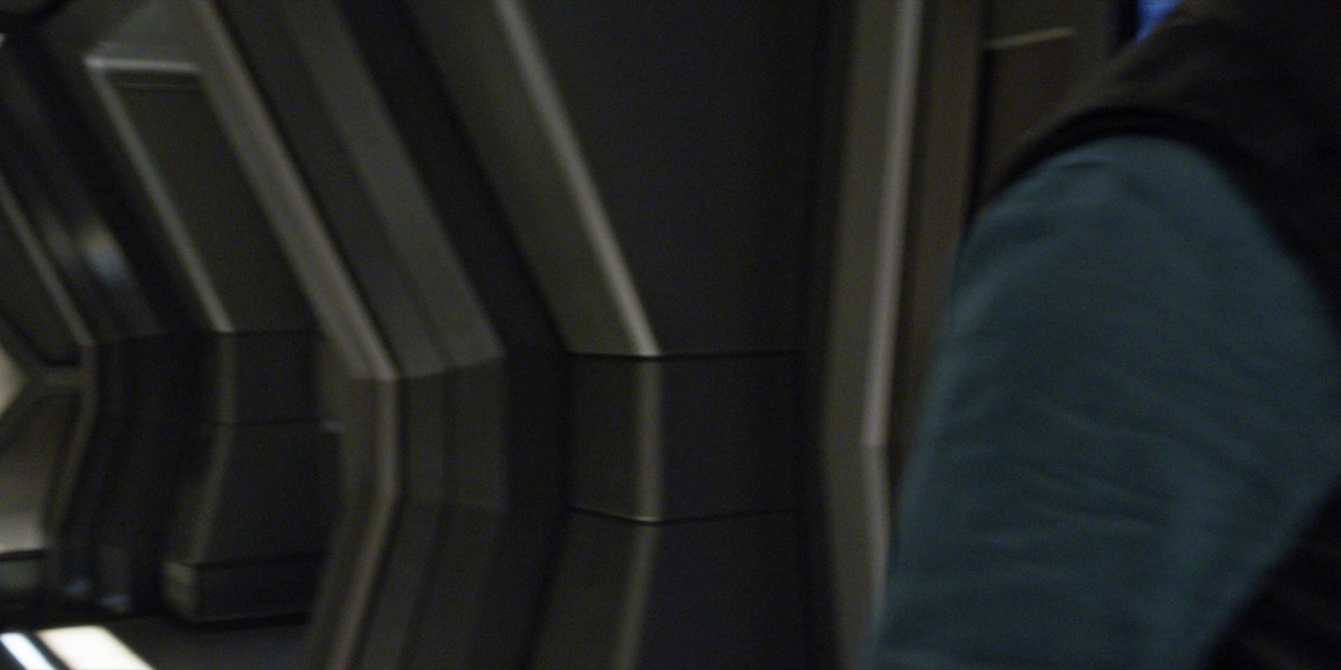 extant_StarTrekDiscovery_1x07-MagicToMakeTheSanestManGoMad_3222.jpg