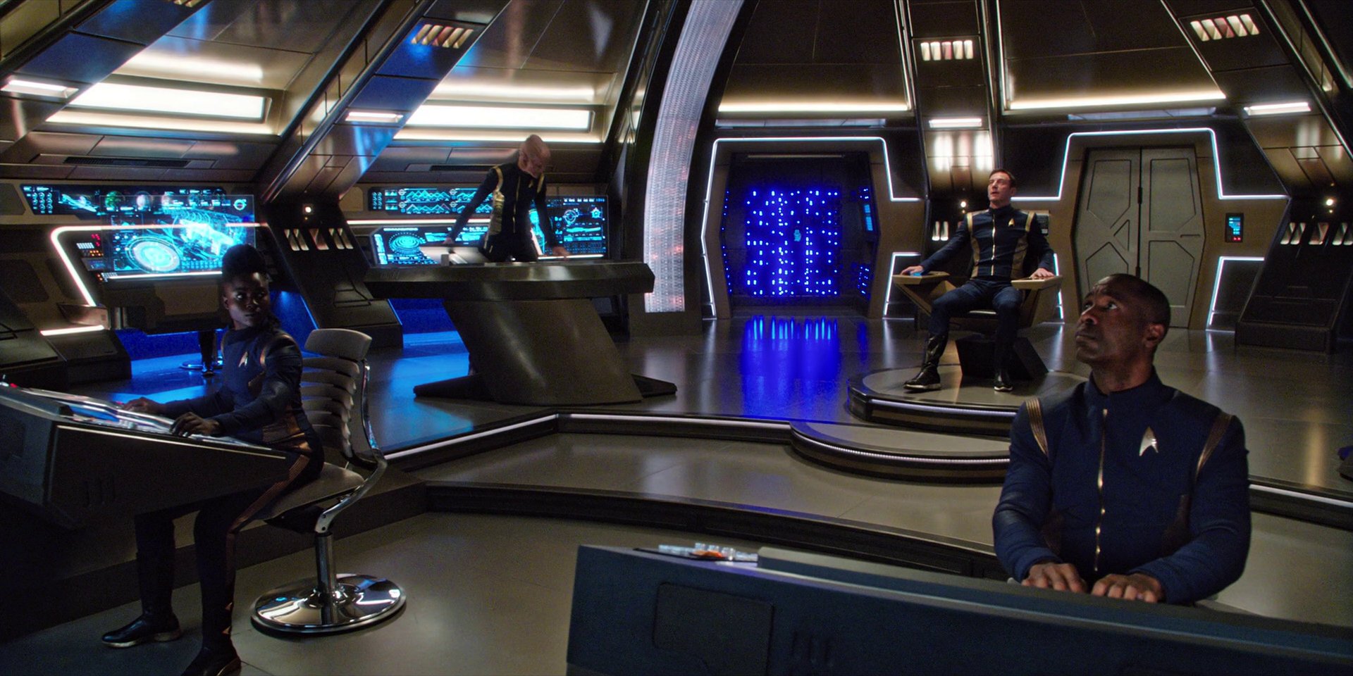 extant_StarTrekDiscovery_1x07-MagicToMakeTheSanestManGoMad_3337.jpg