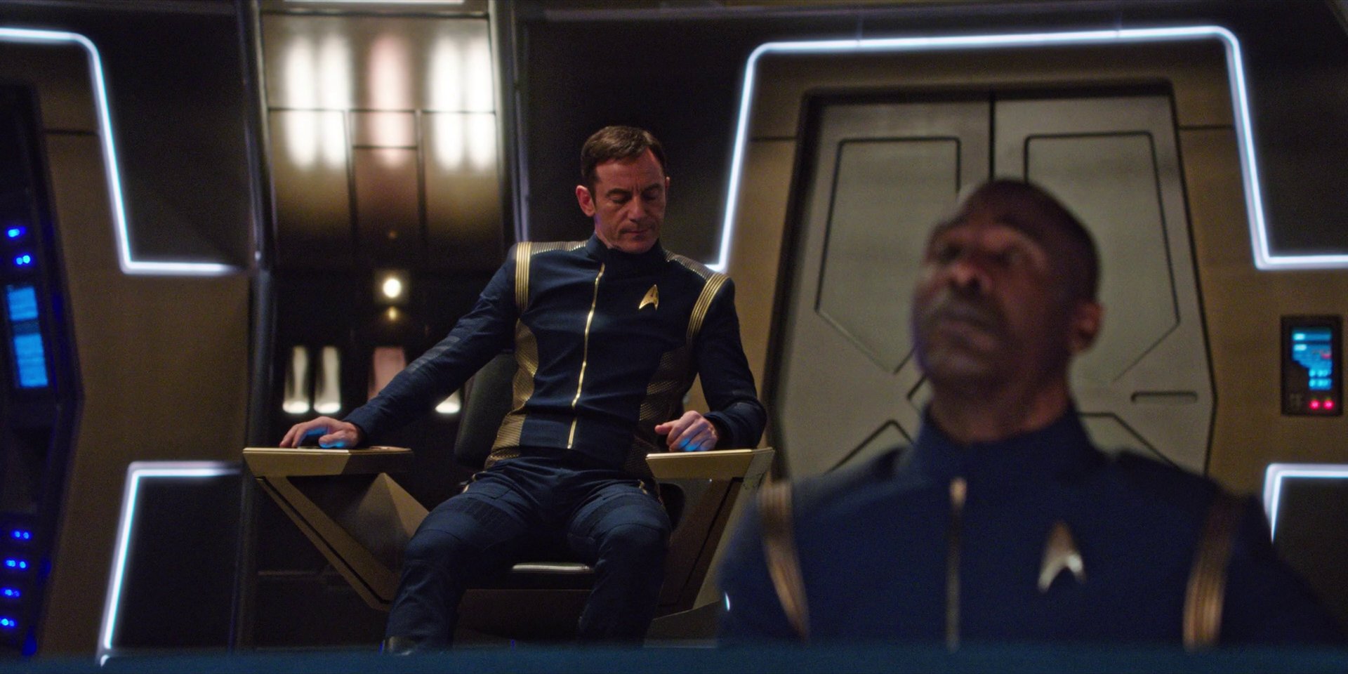 extant_StarTrekDiscovery_1x07-MagicToMakeTheSanestManGoMad_3349.jpg