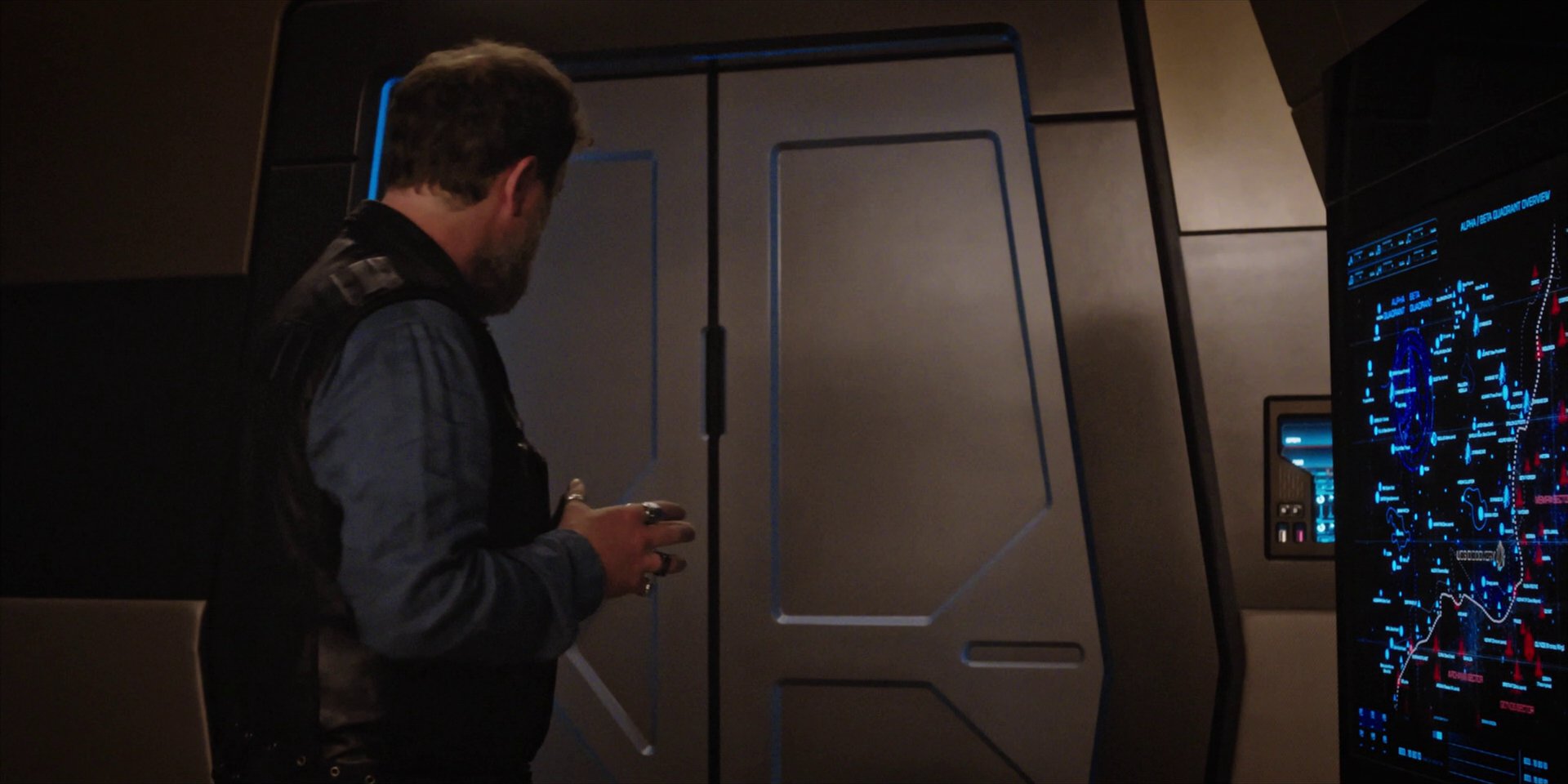 extant_StarTrekDiscovery_1x07-MagicToMakeTheSanestManGoMad_3824.jpg