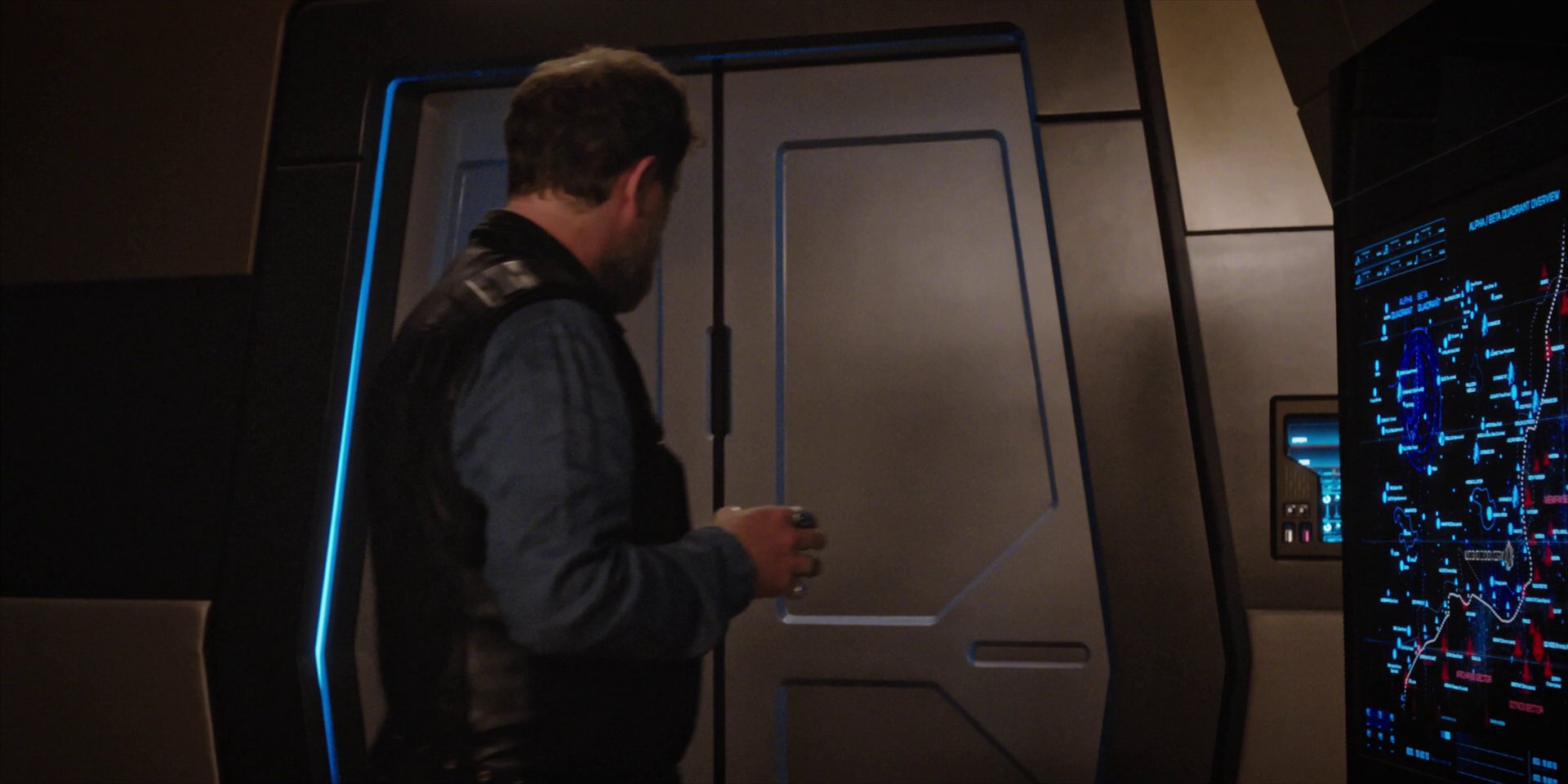 extant_StarTrekDiscovery_1x07-MagicToMakeTheSanestManGoMad_3825.jpg