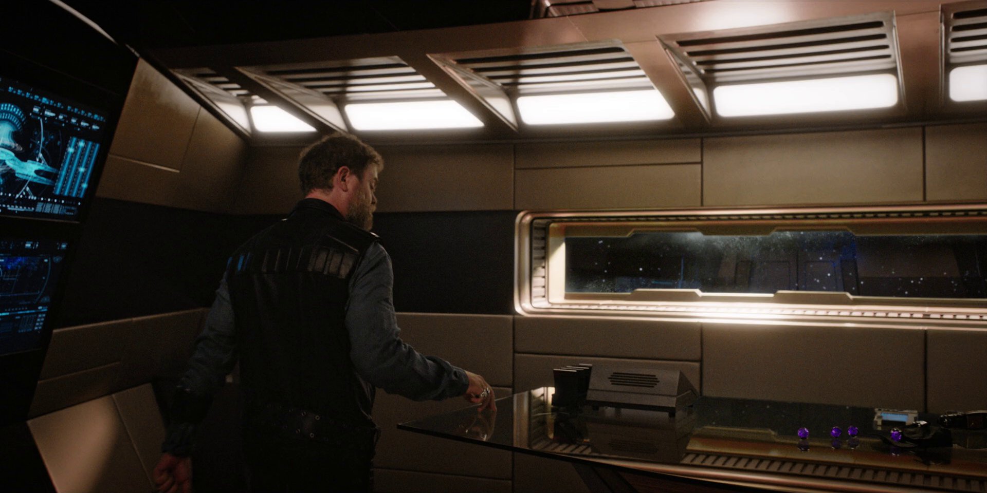 extant_StarTrekDiscovery_1x07-MagicToMakeTheSanestManGoMad_3835.jpg