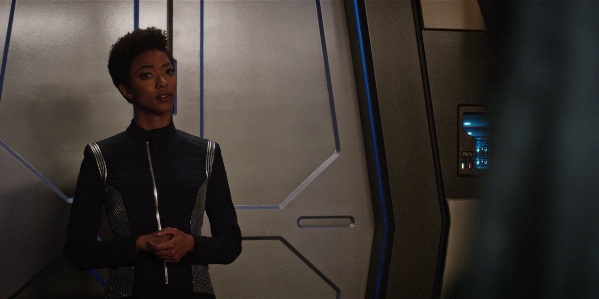 extant_StarTrekDiscovery_1x07-MagicToMakeTheSanestManGoMad_3868.jpg