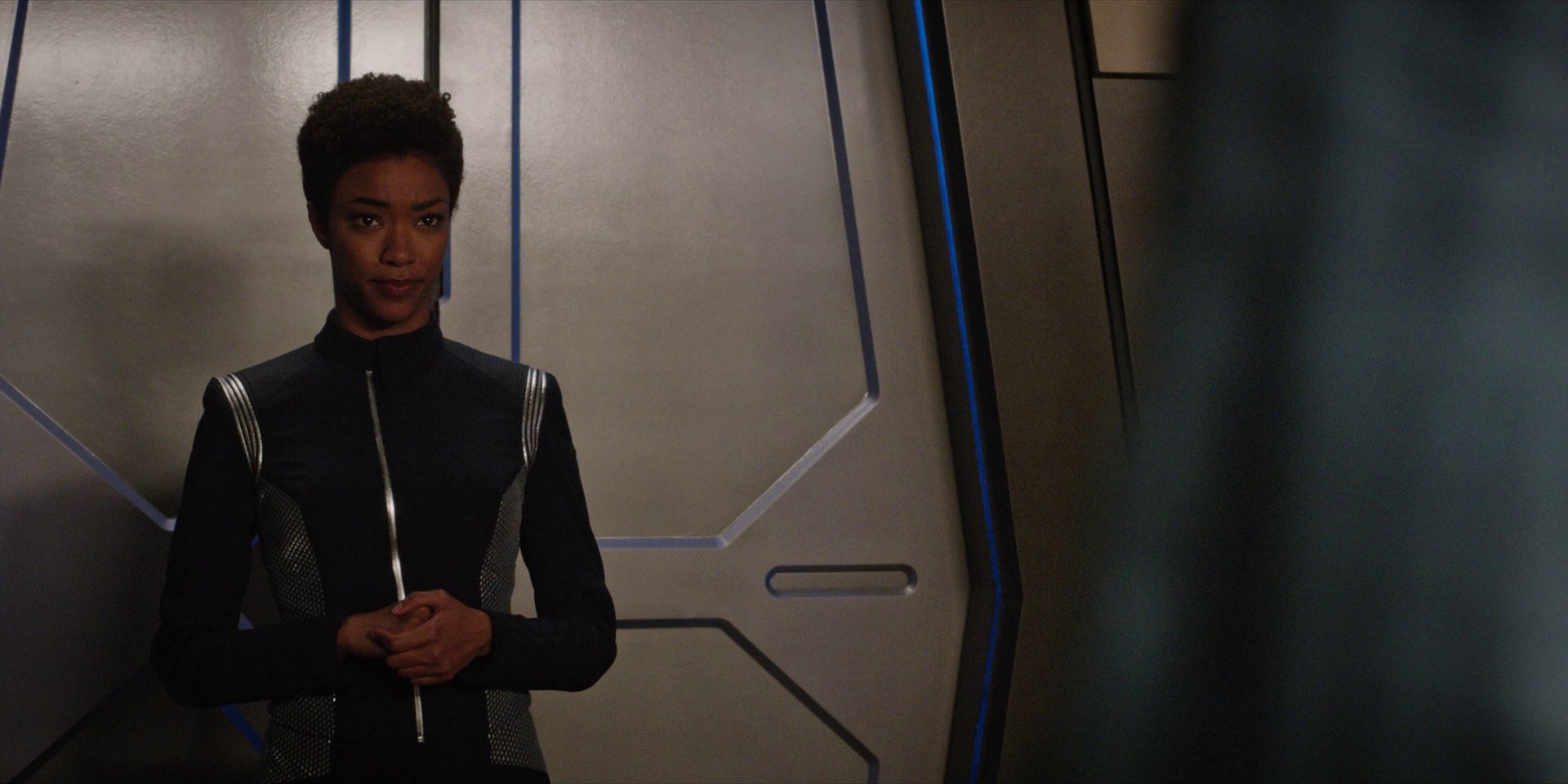 extant_StarTrekDiscovery_1x07-MagicToMakeTheSanestManGoMad_3870.jpg