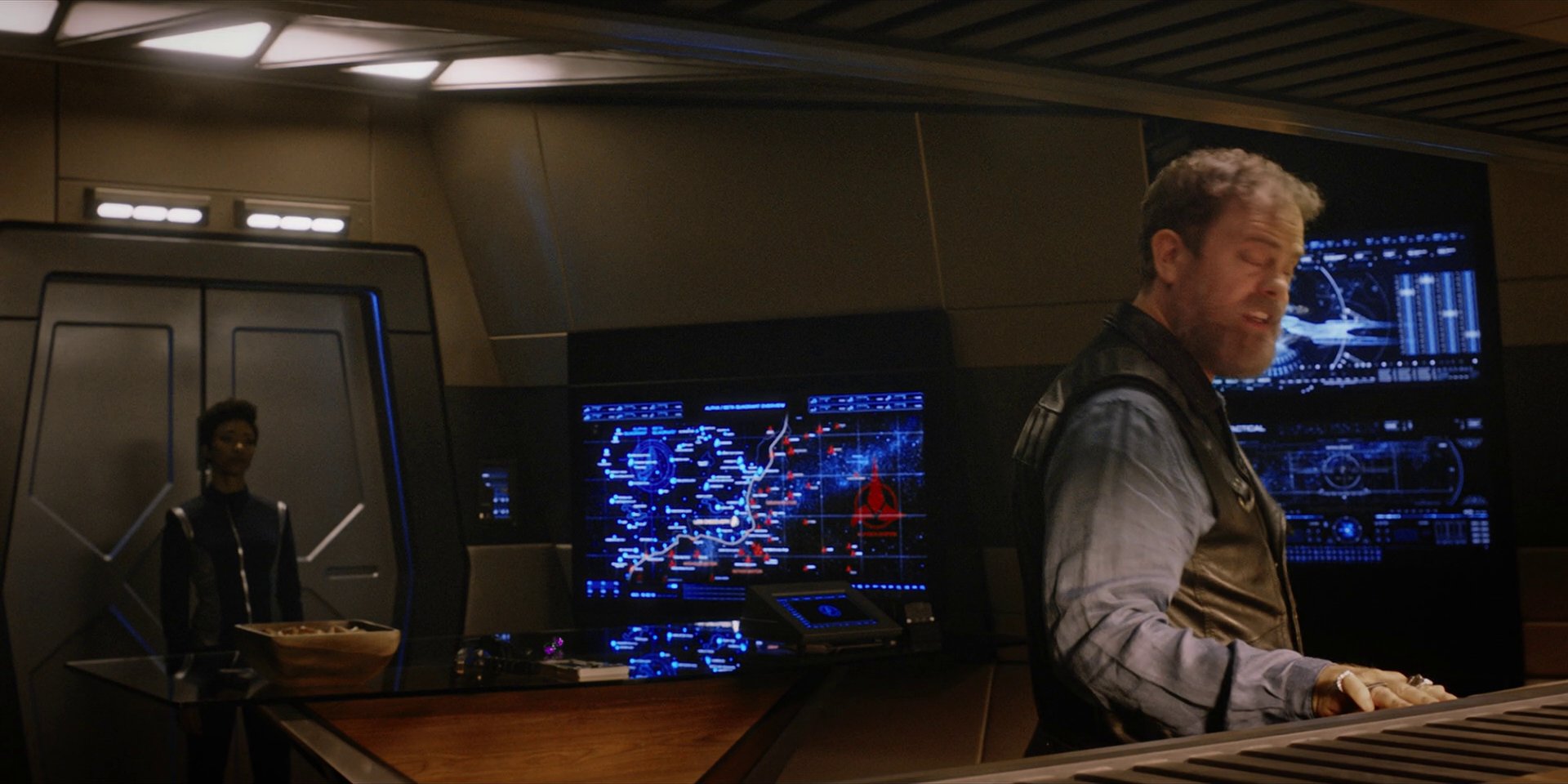 extant_StarTrekDiscovery_1x07-MagicToMakeTheSanestManGoMad_3882.jpg