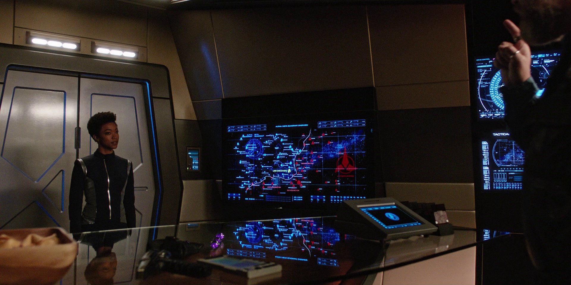 extant_StarTrekDiscovery_1x07-MagicToMakeTheSanestManGoMad_3898.jpg
